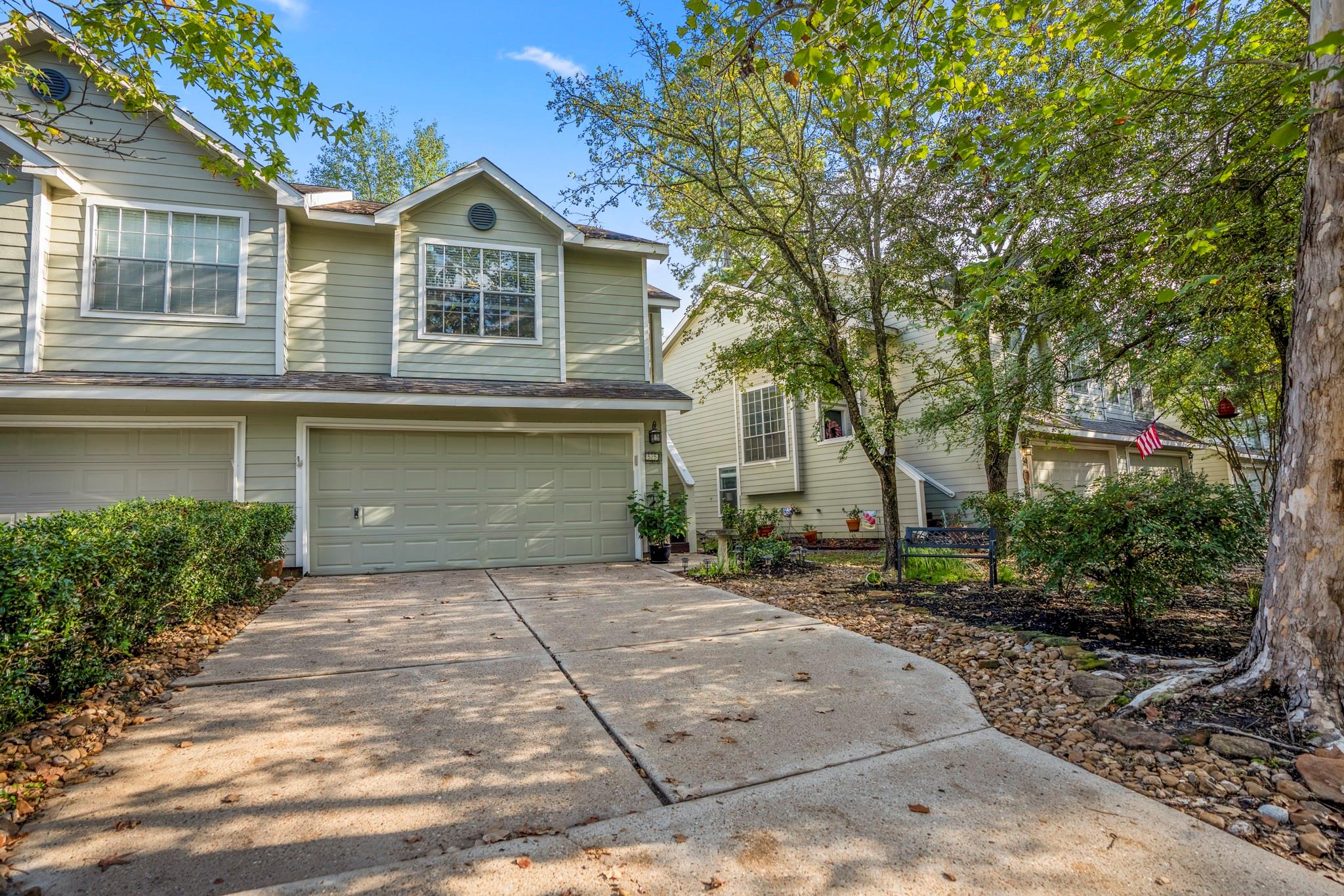 55 N Walden Elms Circle