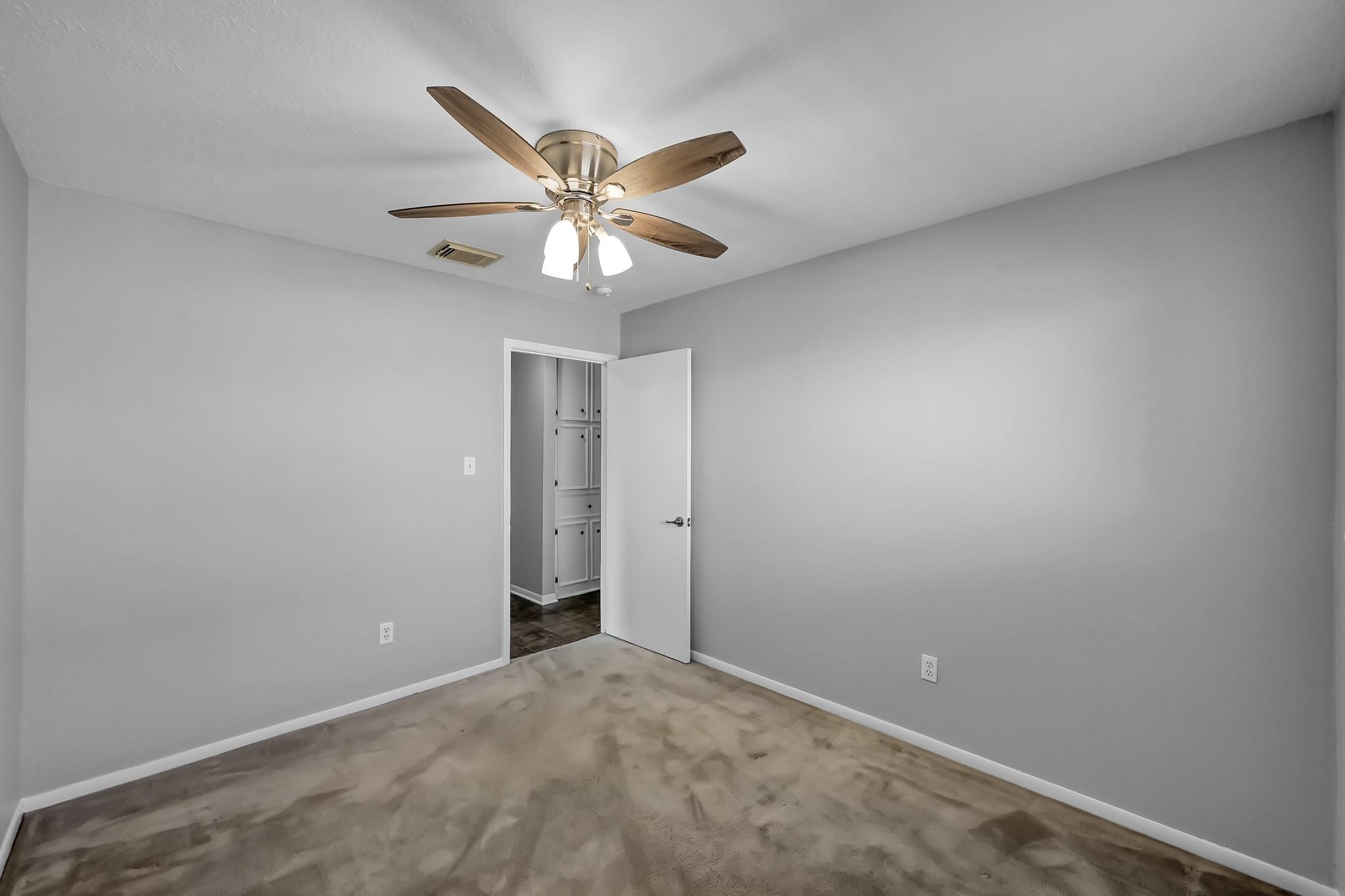 6614 Vialinda Drive
