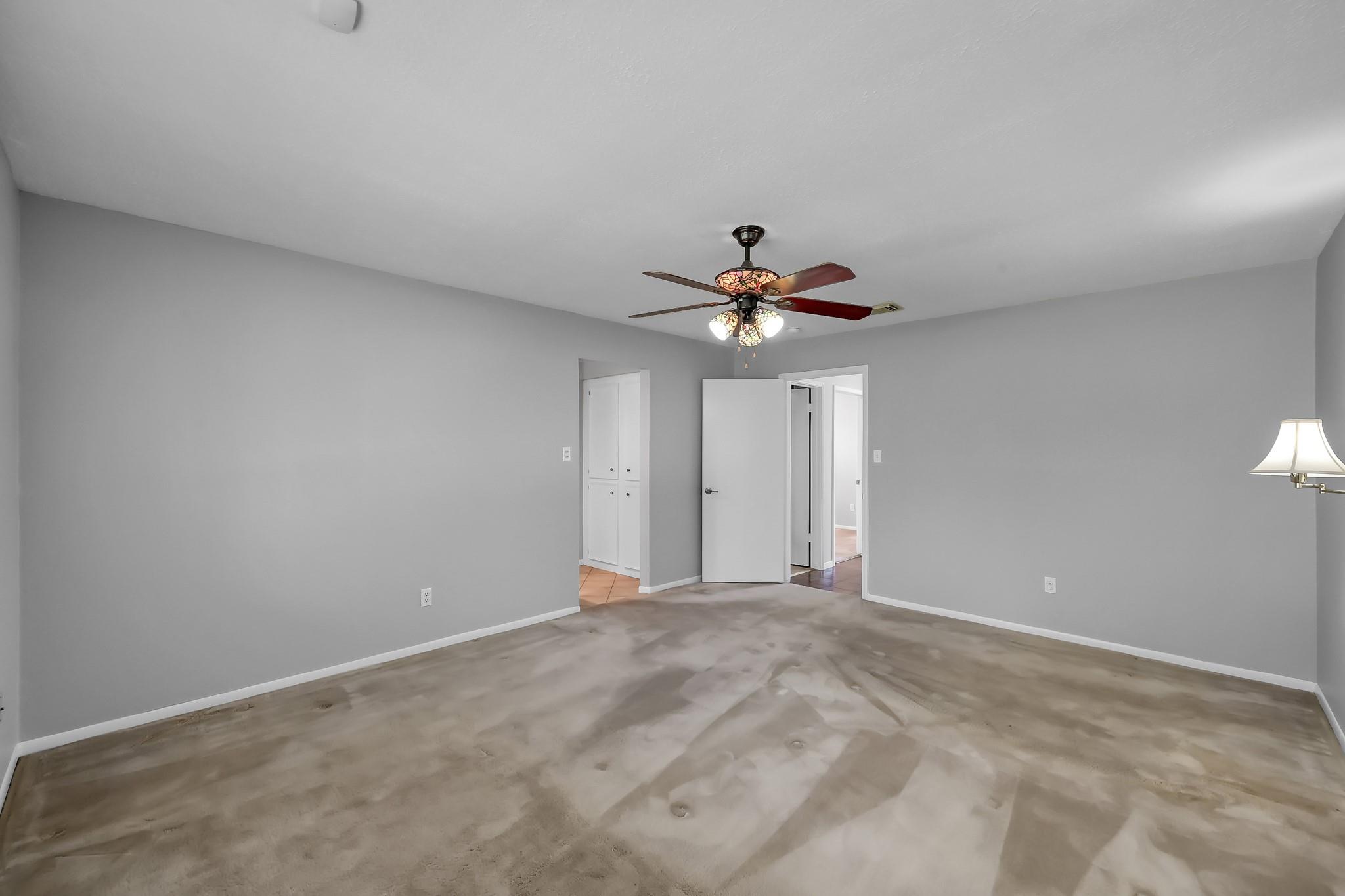 6614 Vialinda Drive