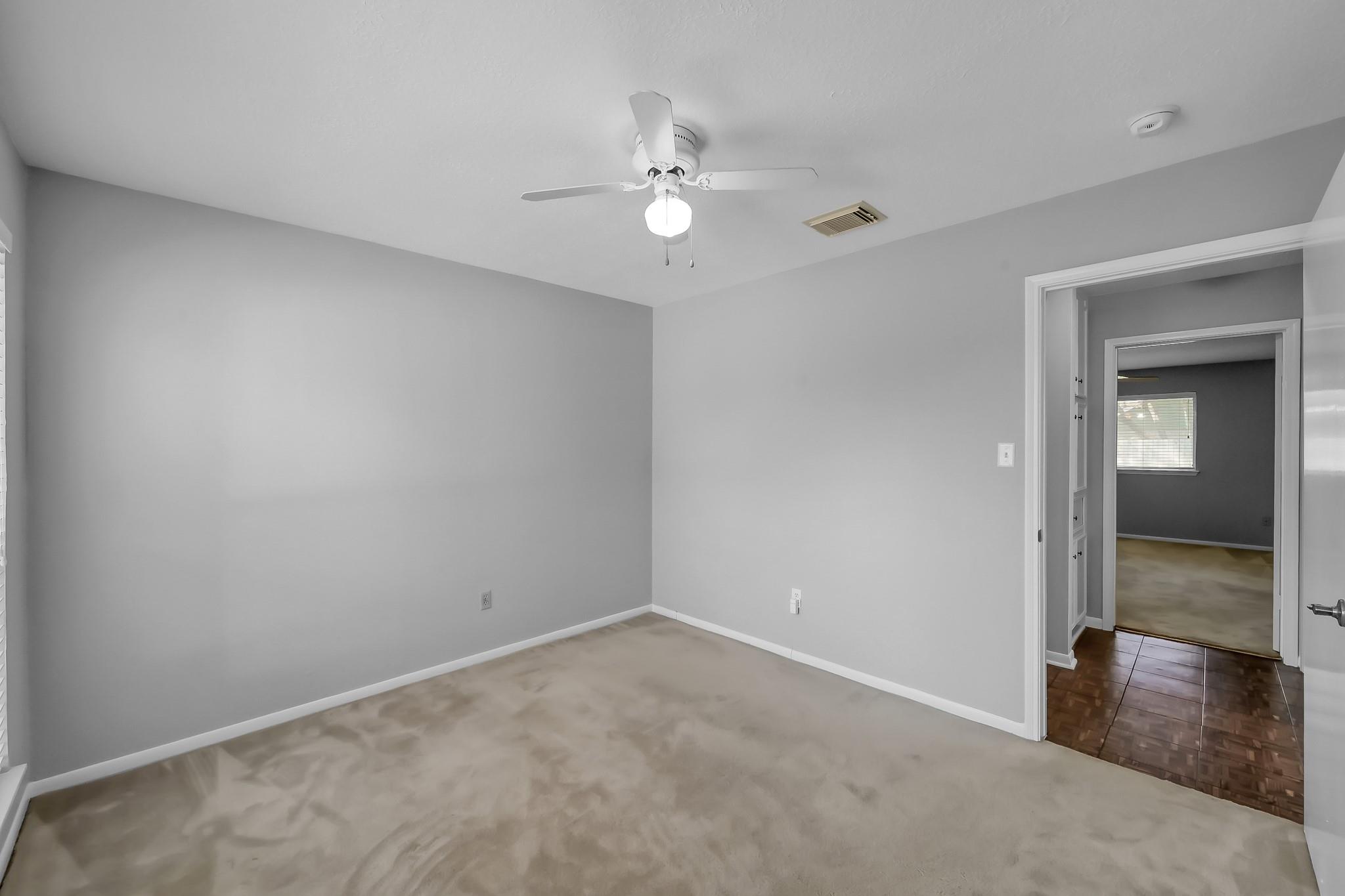 6614 Vialinda Drive