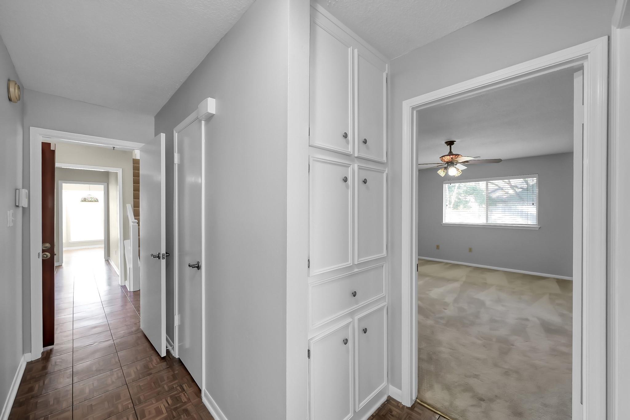 6614 Vialinda Drive