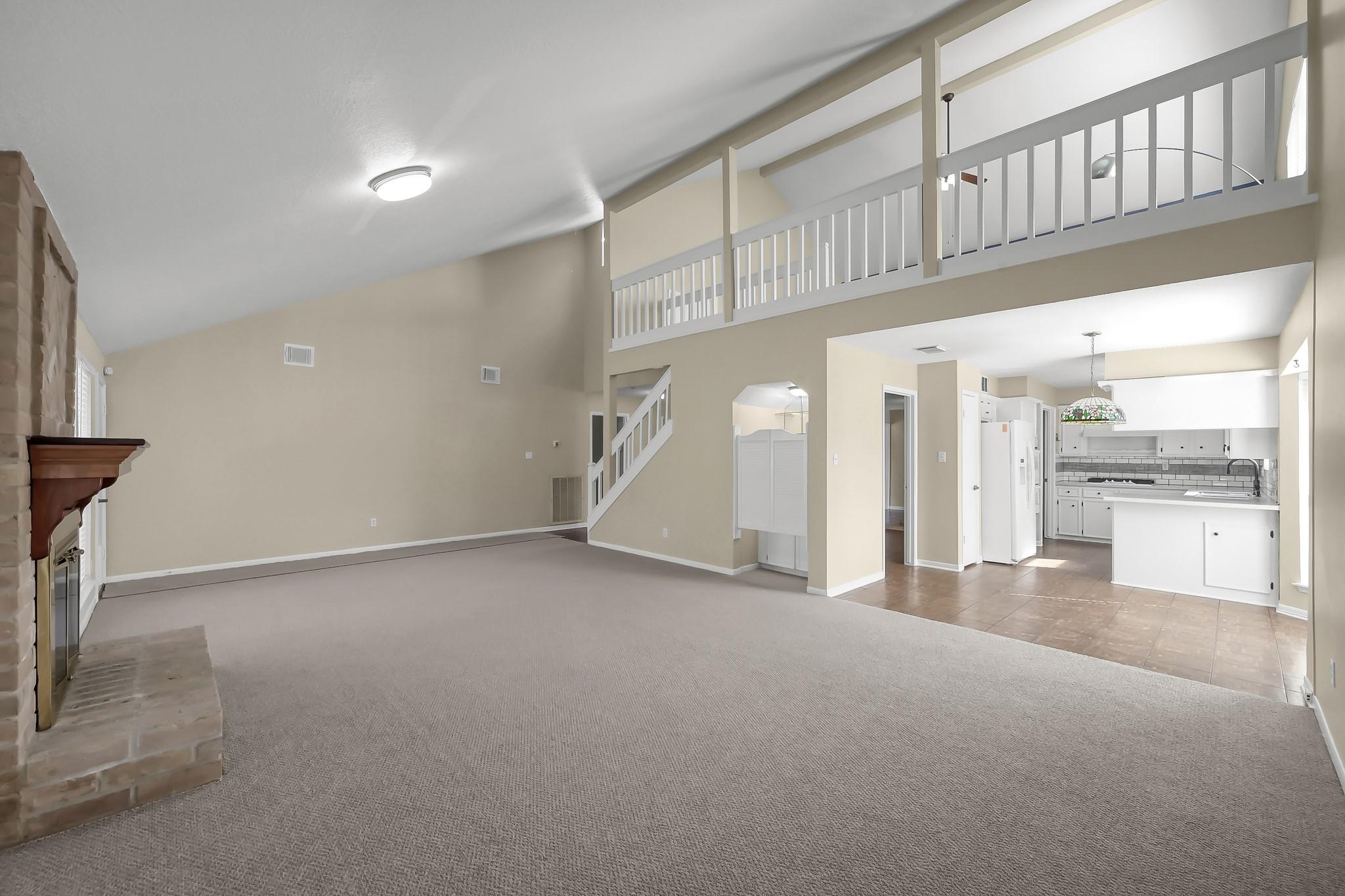 6614 Vialinda Drive