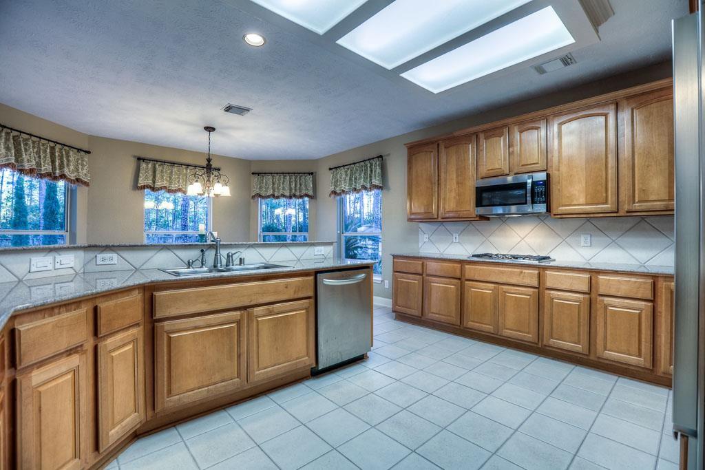6 Greycrest Place