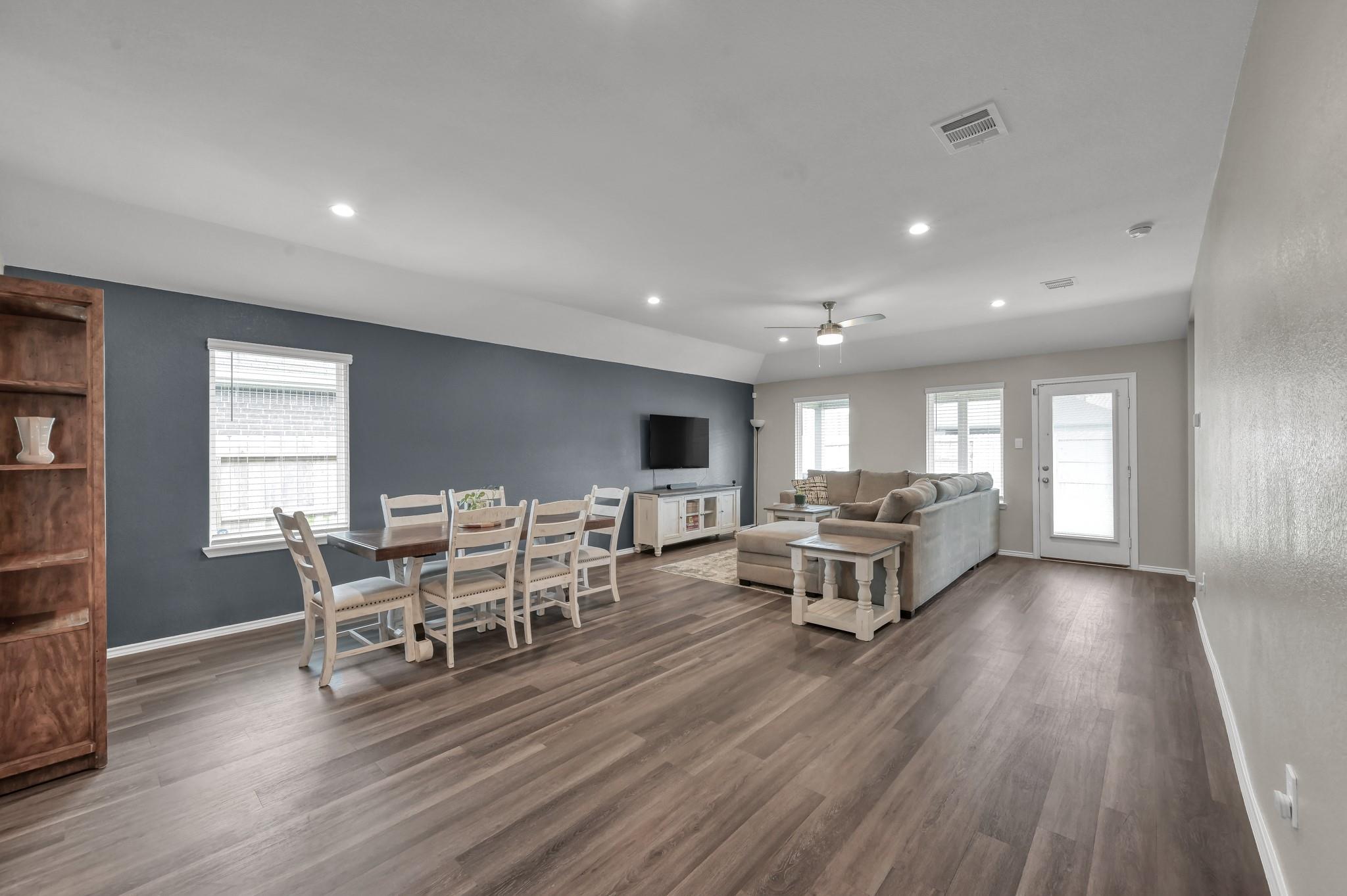 319 Chateau Bay Lane
