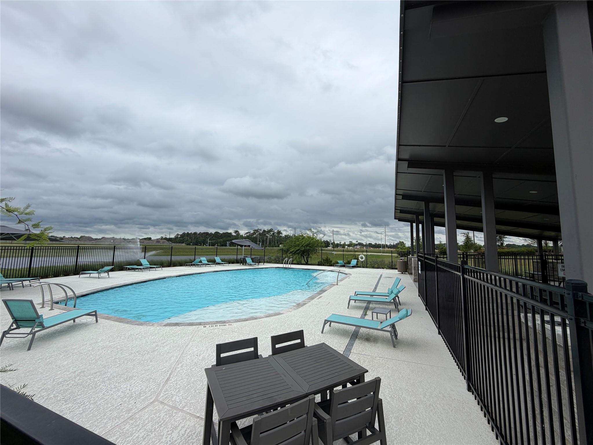 319 Chateau Bay Lane