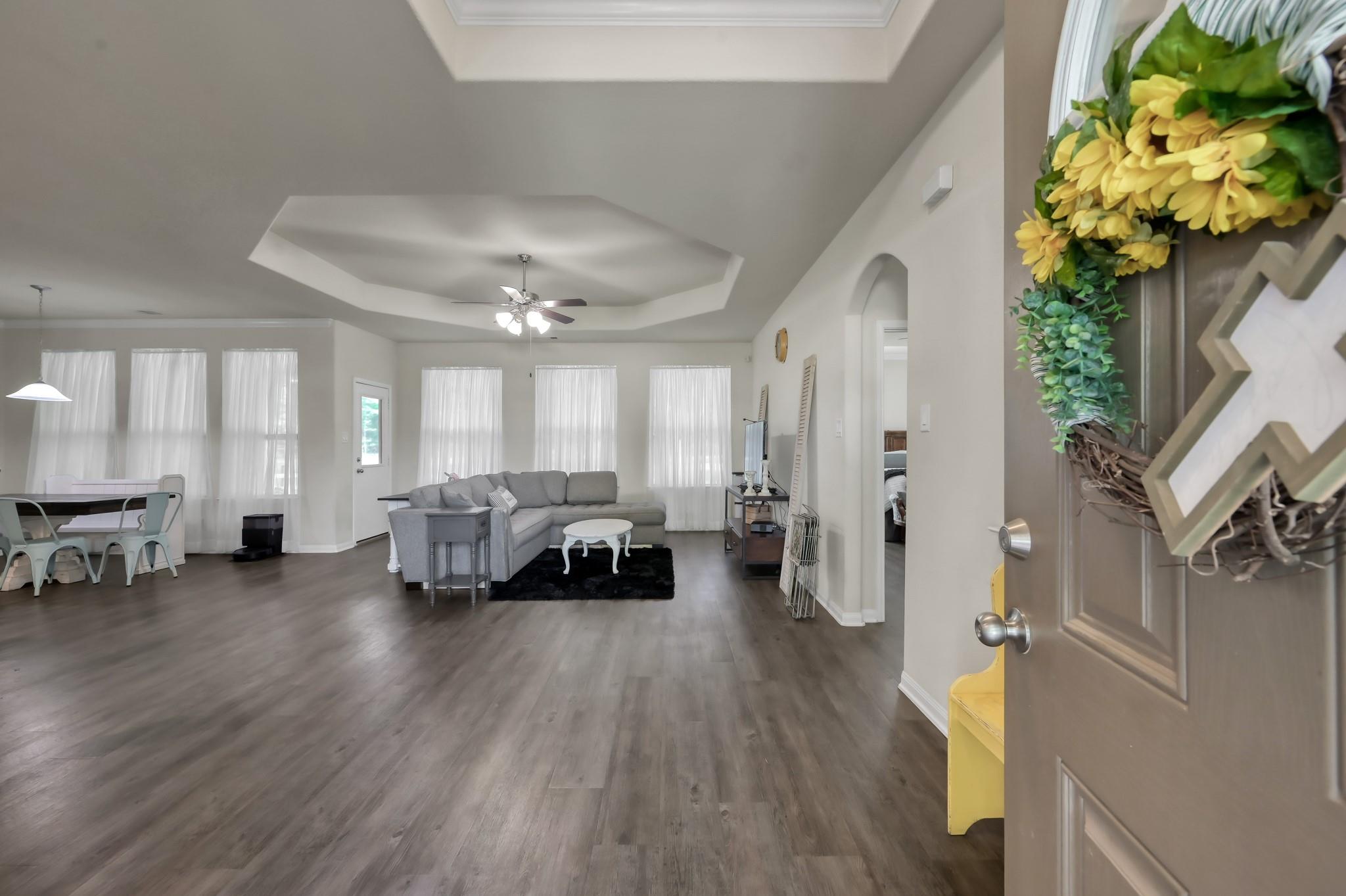 6264 Rolling Hills Road