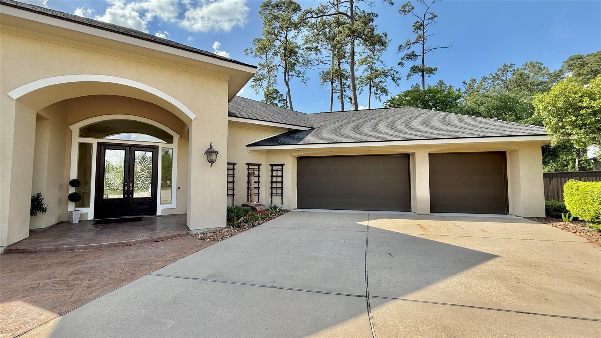 8103 Hideaway Lake Circle