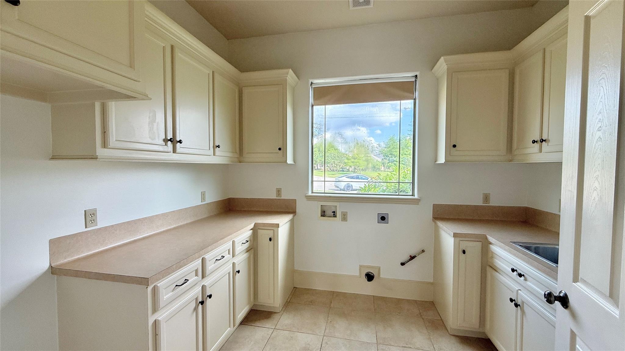 8103 Hideaway Lake Circle