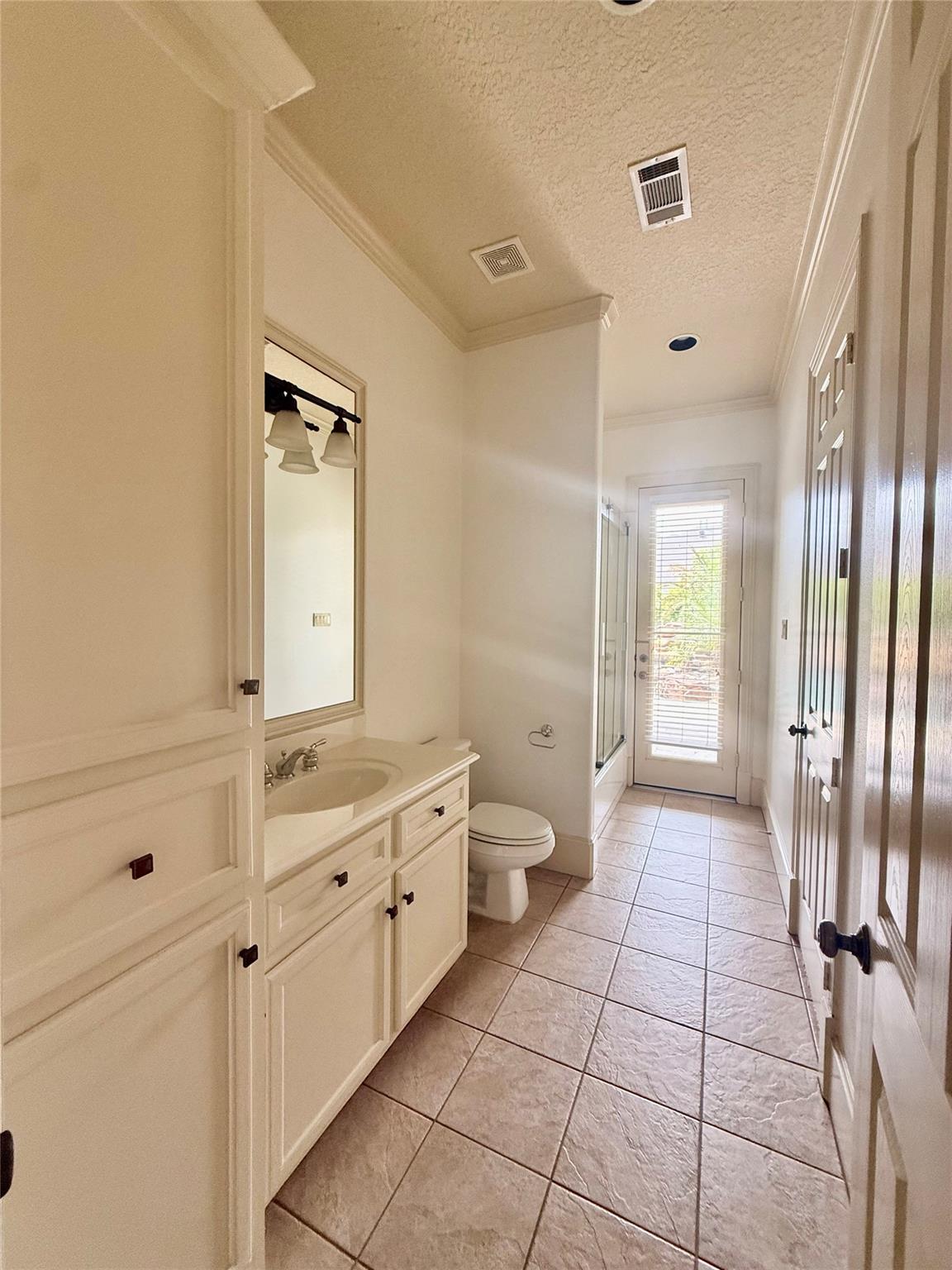 8103 Hideaway Lake Circle