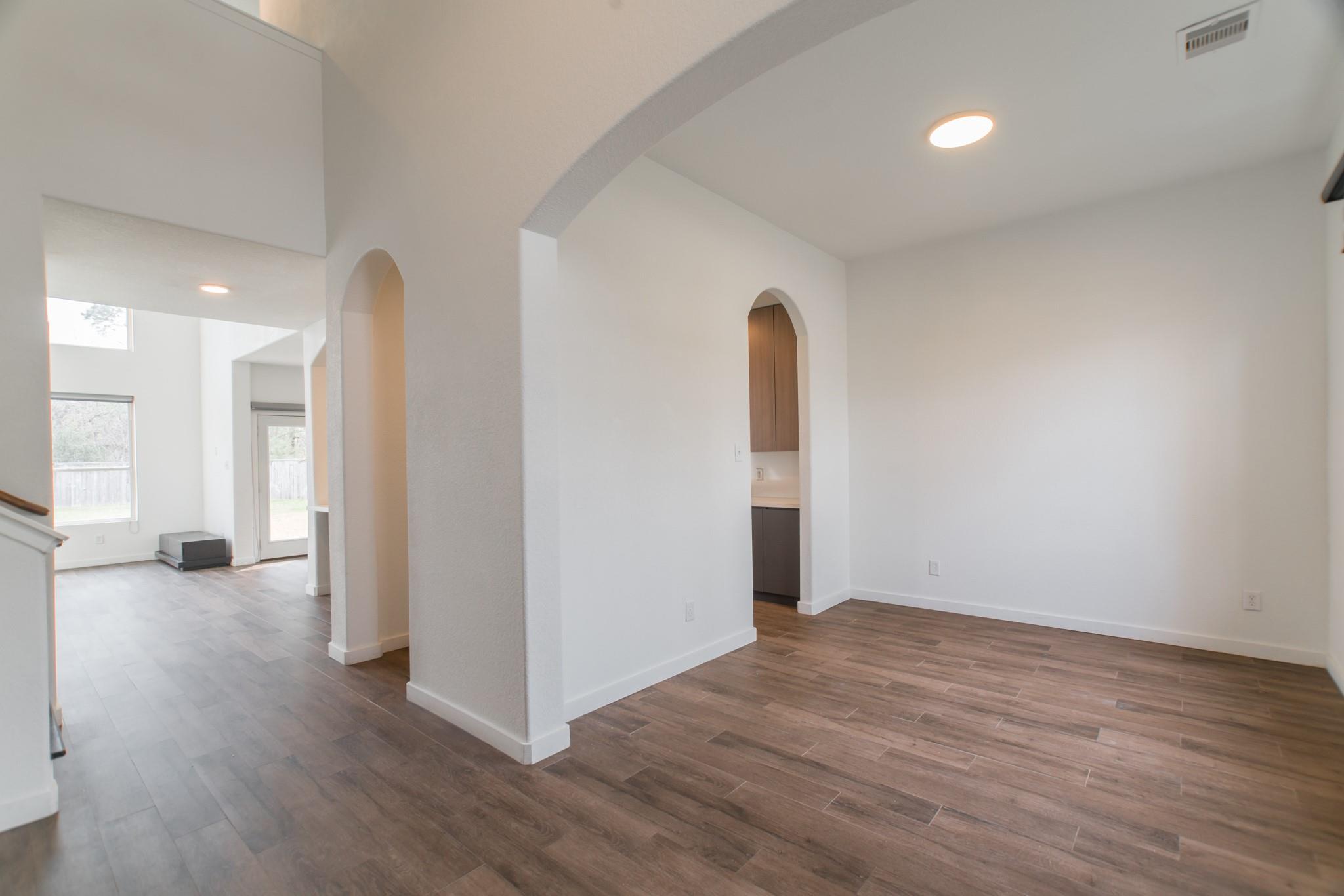 102 E Lasting Spring Circle