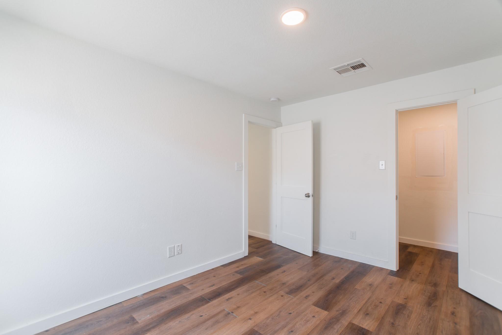 102 E Lasting Spring Circle