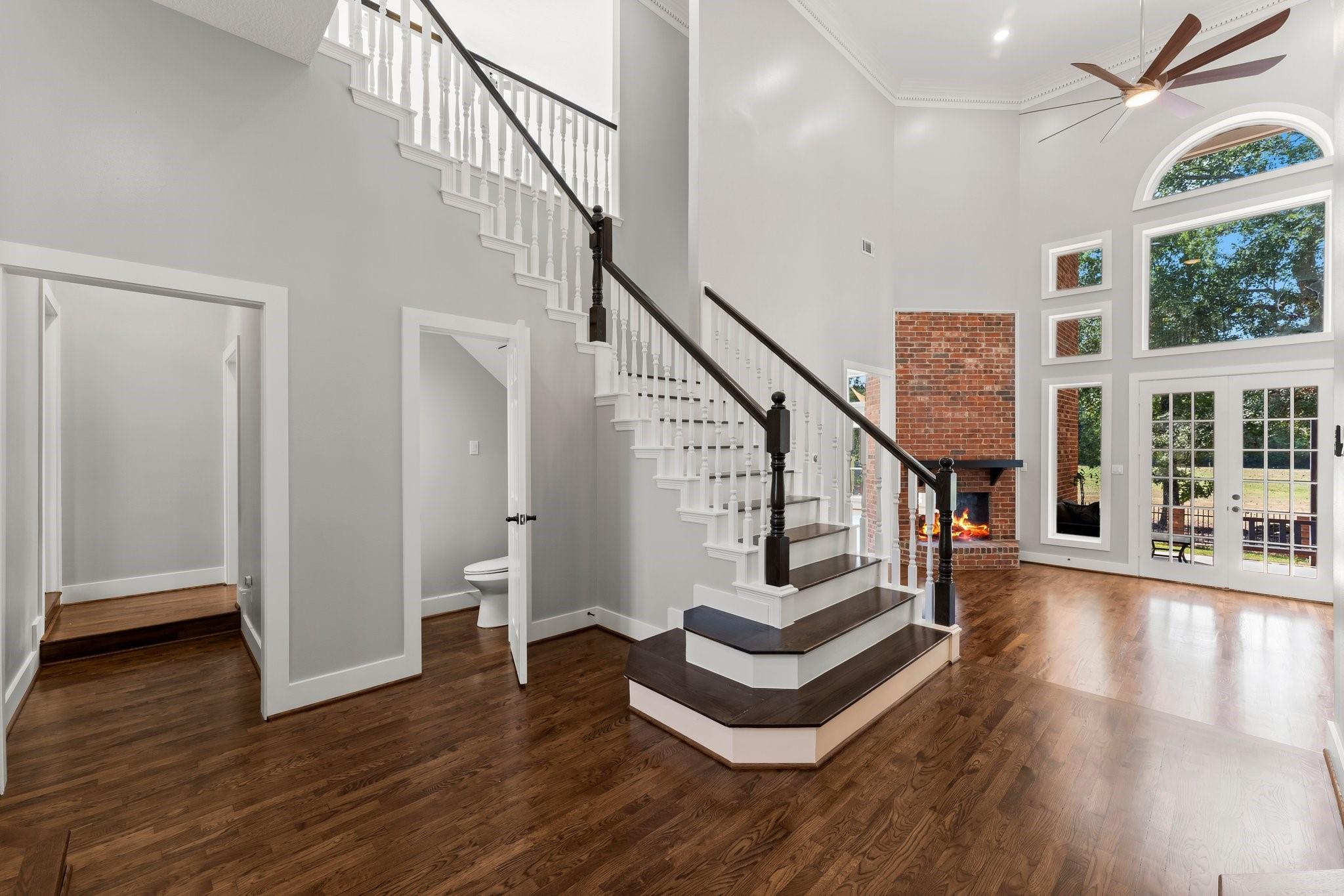 24611 W Kingscrest Circle