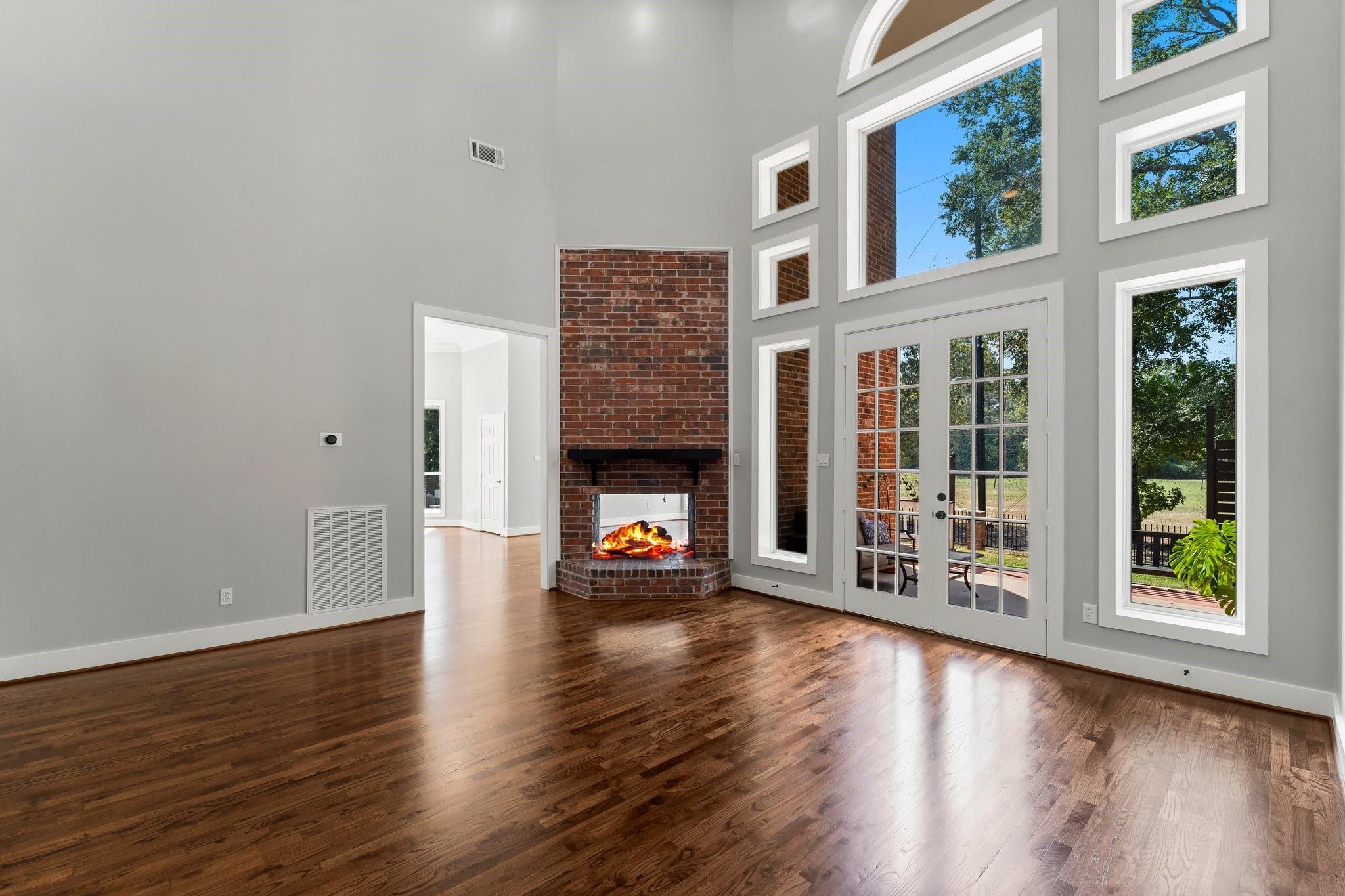 24611 W Kingscrest Circle