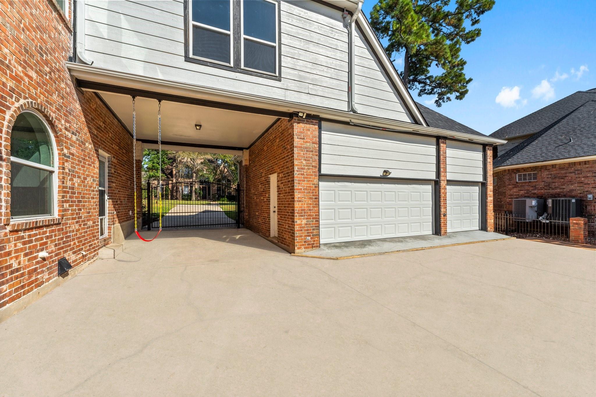 24611 W Kingscrest Circle