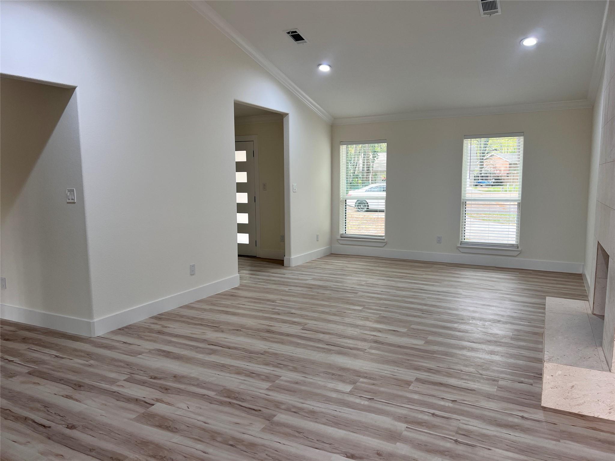 2015 Royal Oak Place