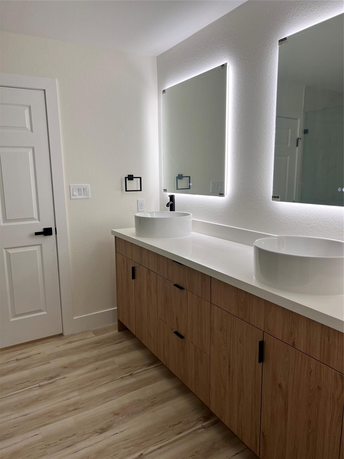 2015 Royal Oak Place