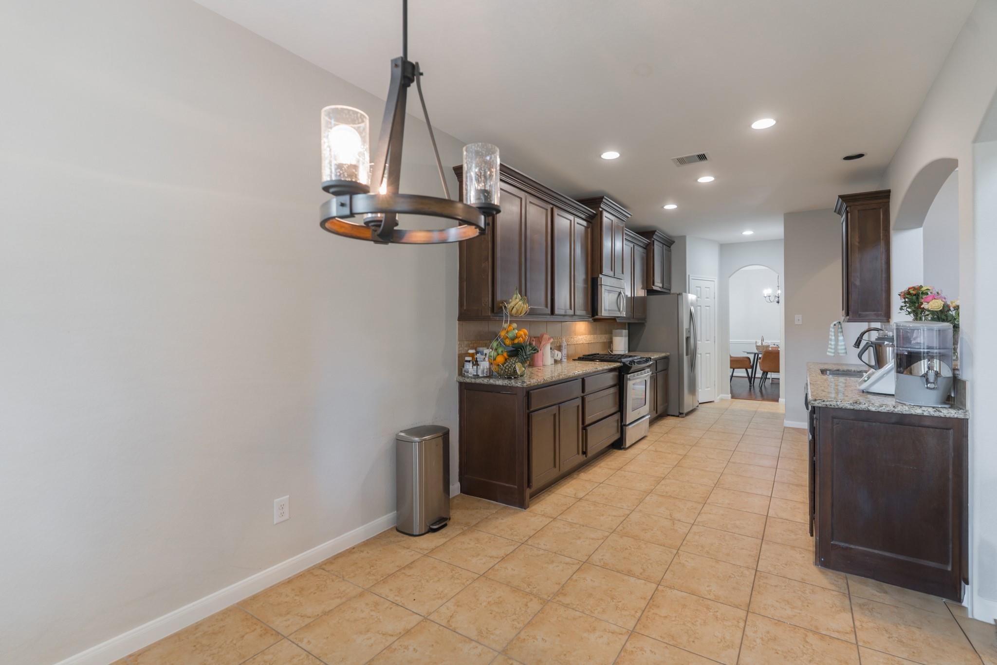 51 N Marshside Place