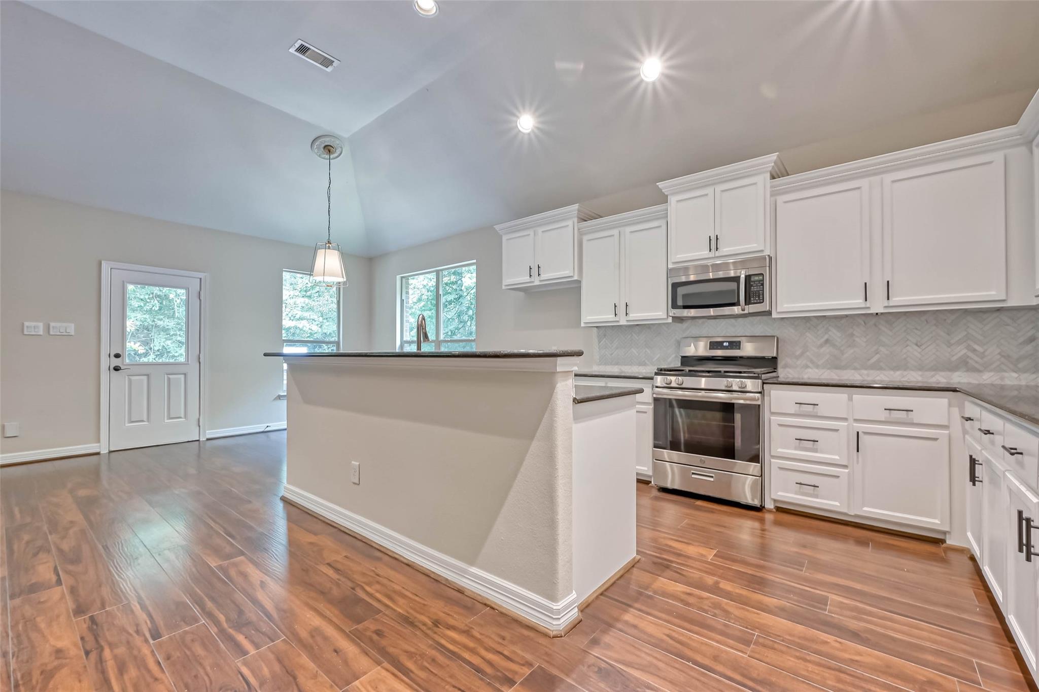 150 W Heritage Mill Circle