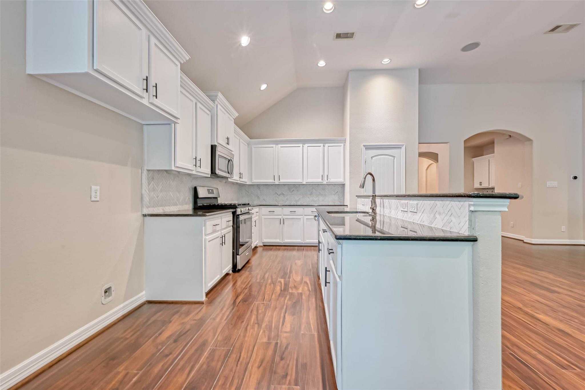 150 W Heritage Mill Circle
