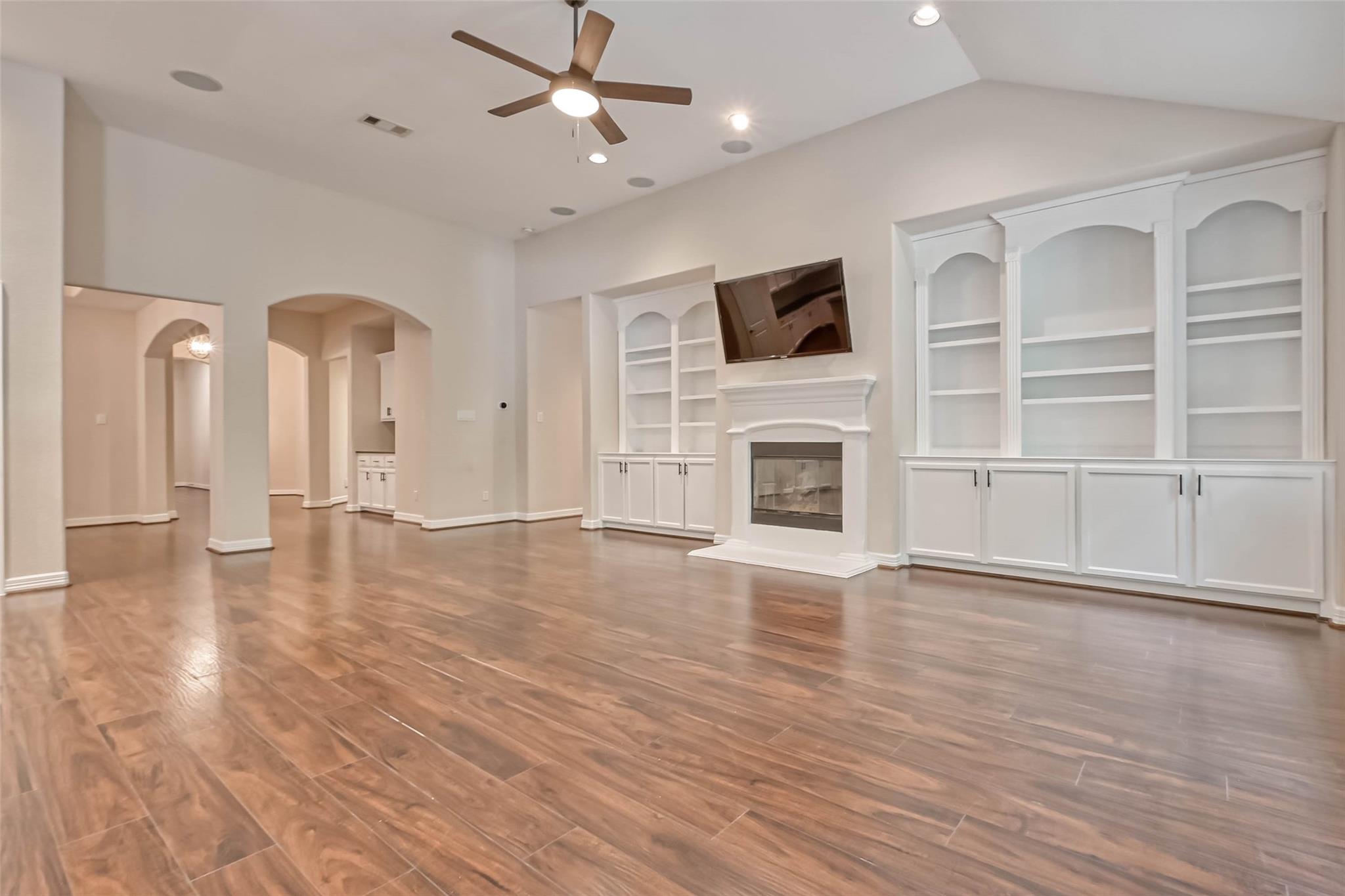 150 W Heritage Mill Circle