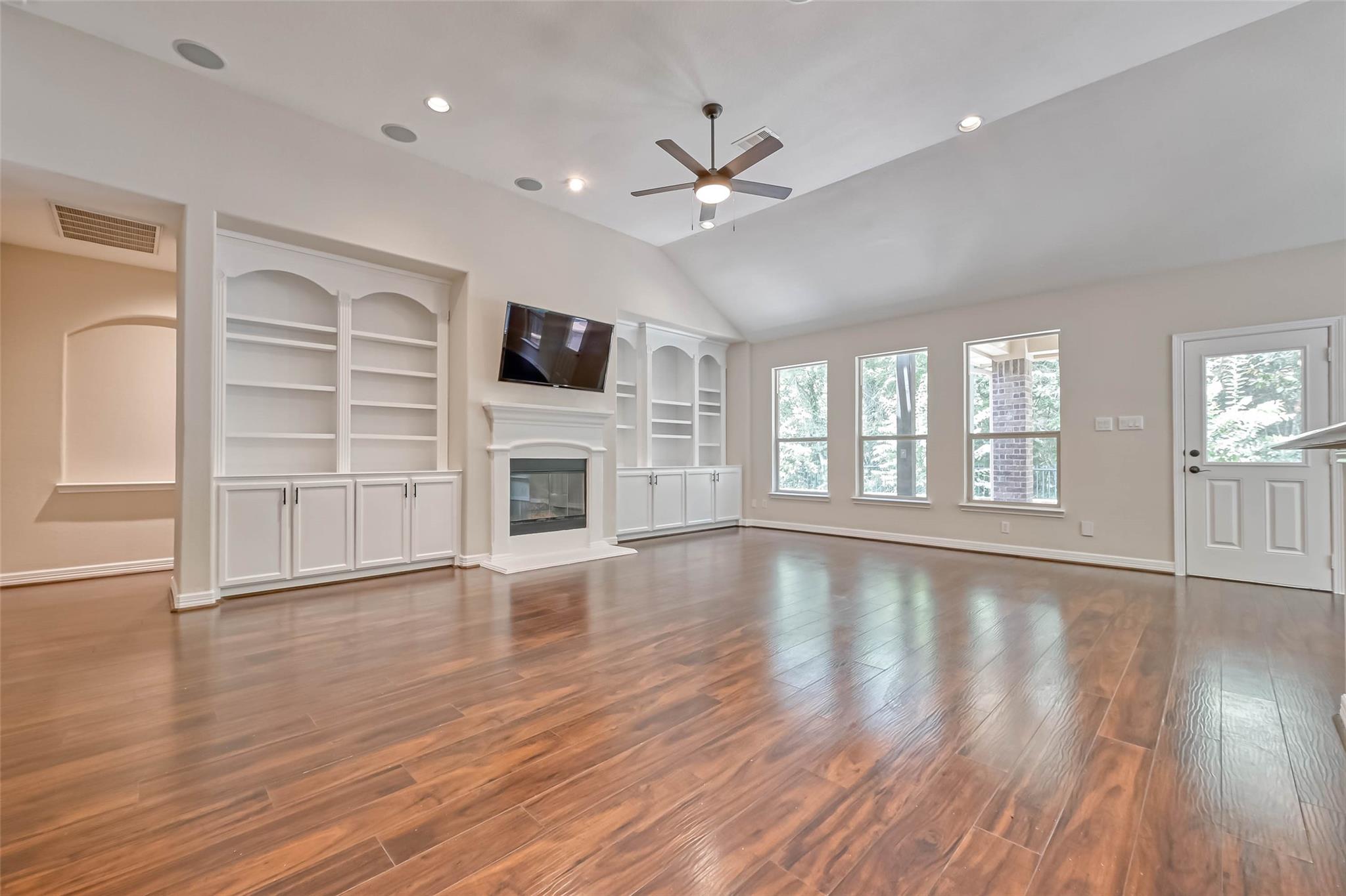150 W Heritage Mill Circle