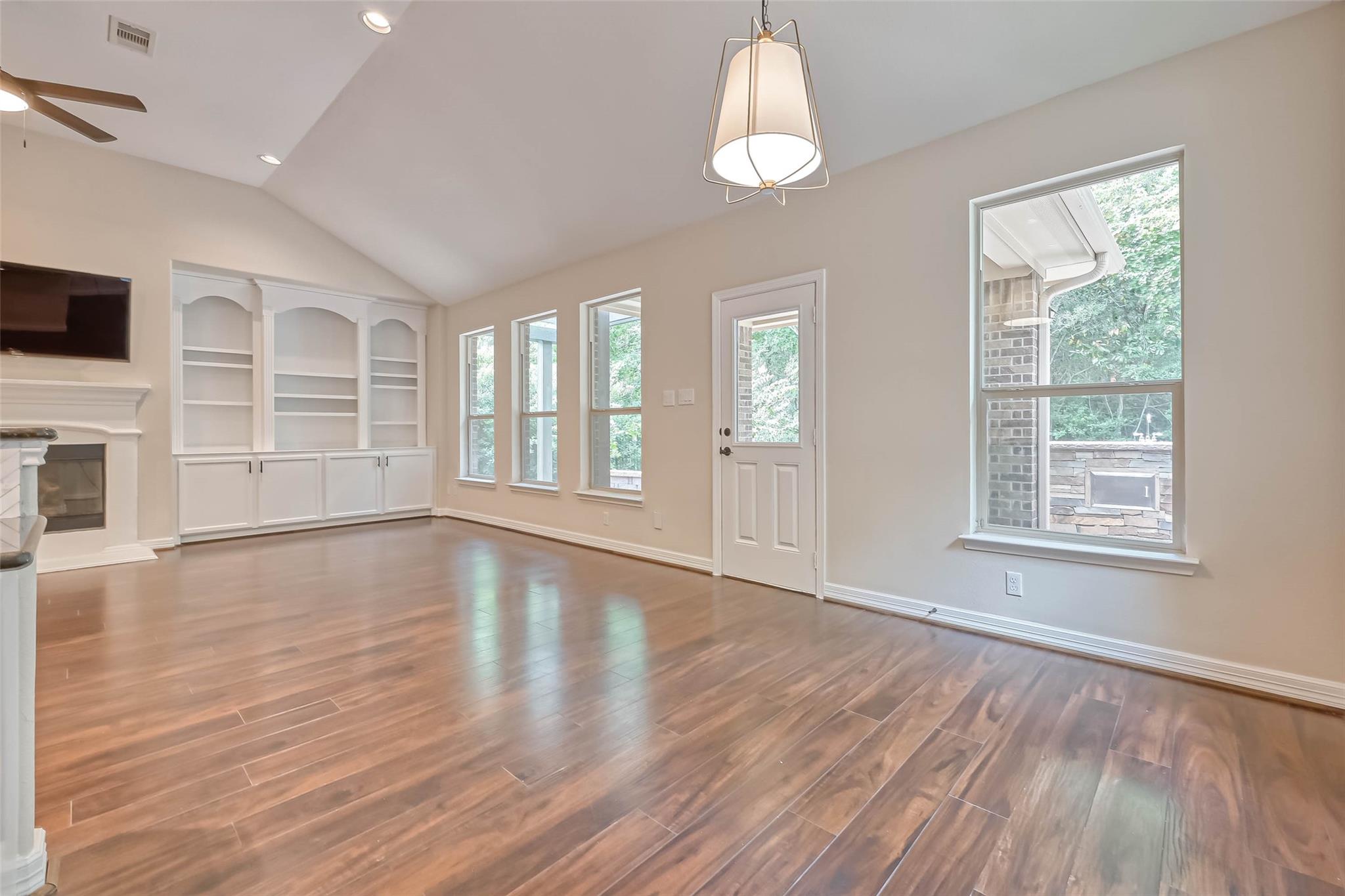 150 W Heritage Mill Circle