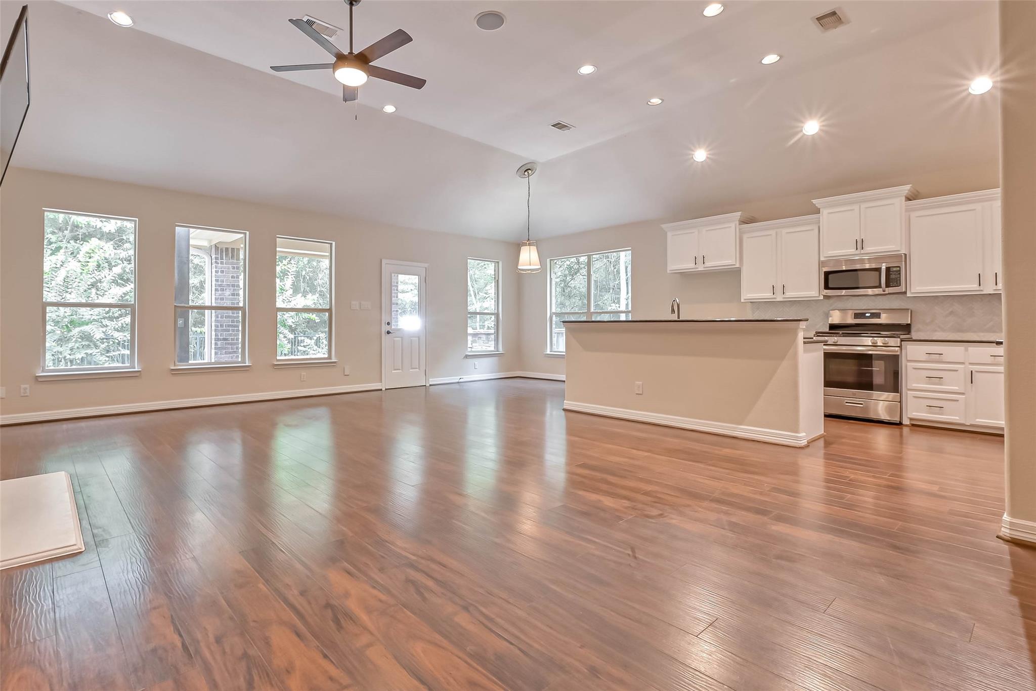 150 W Heritage Mill Circle