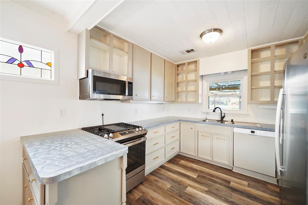 13318 Southshore Drive