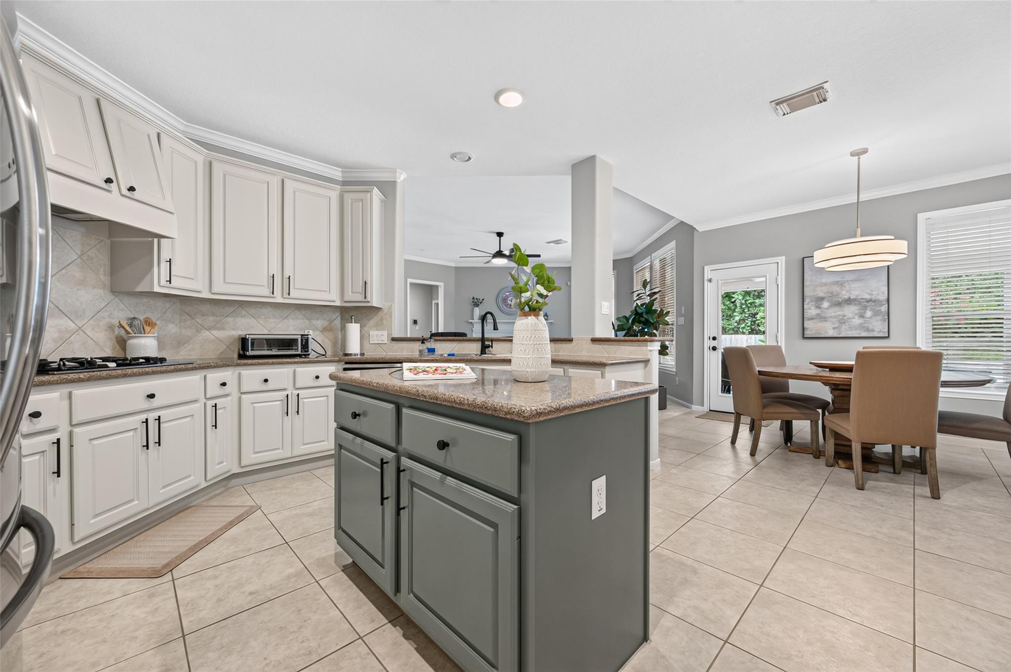 27 E Shale Creek Circle