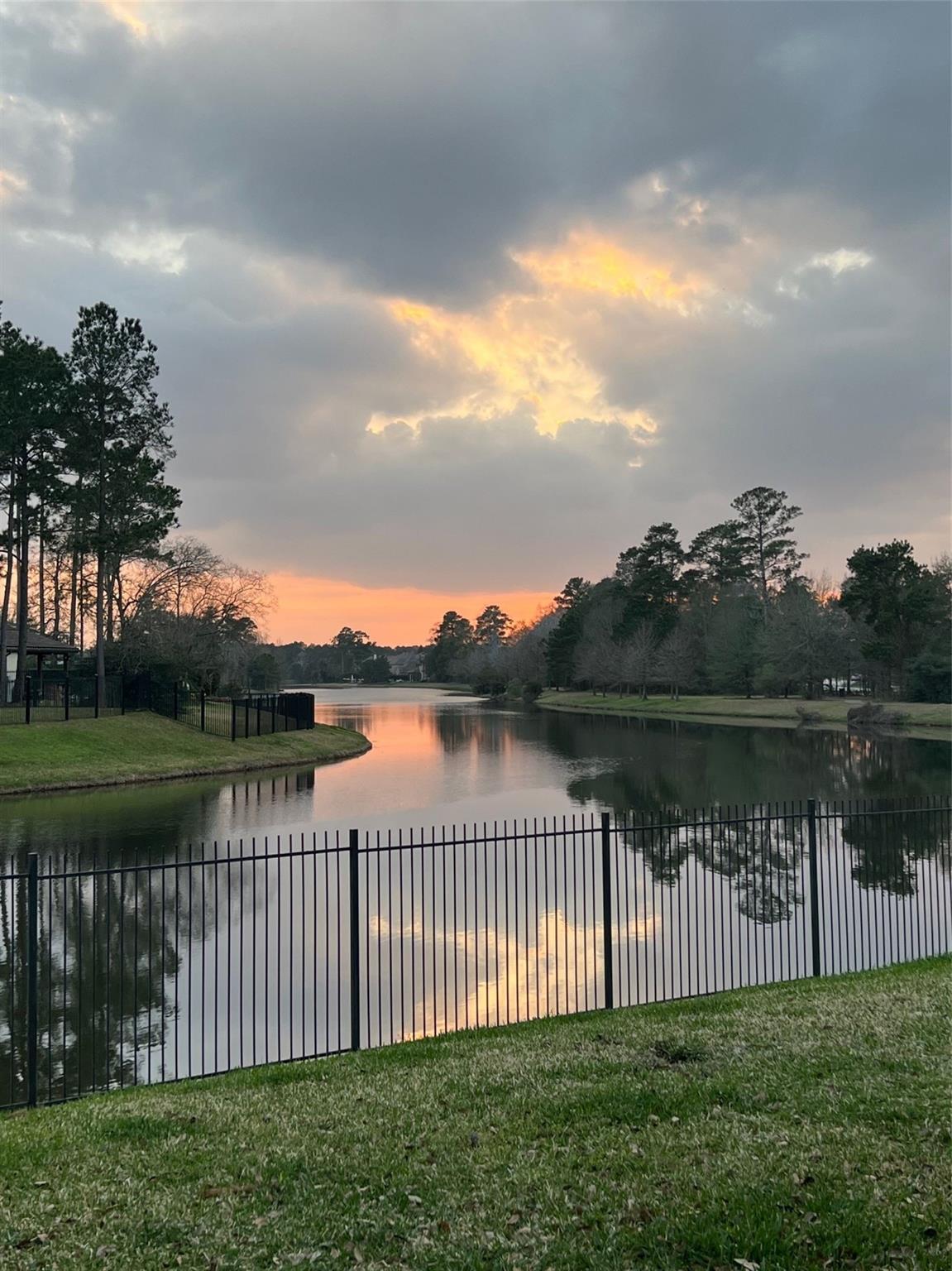 50 Cove View Trail Court