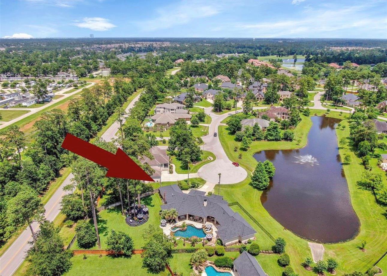 8103 Hideaway Lake Circle