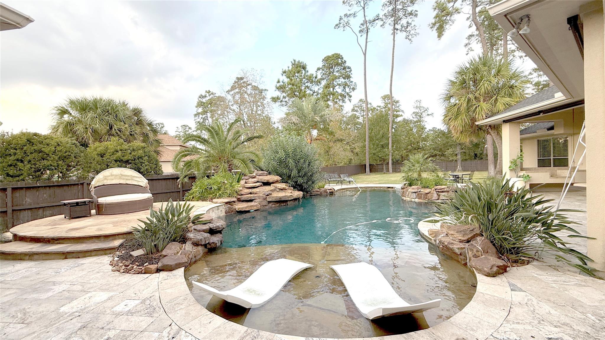 8103 Hideaway Lake Circle