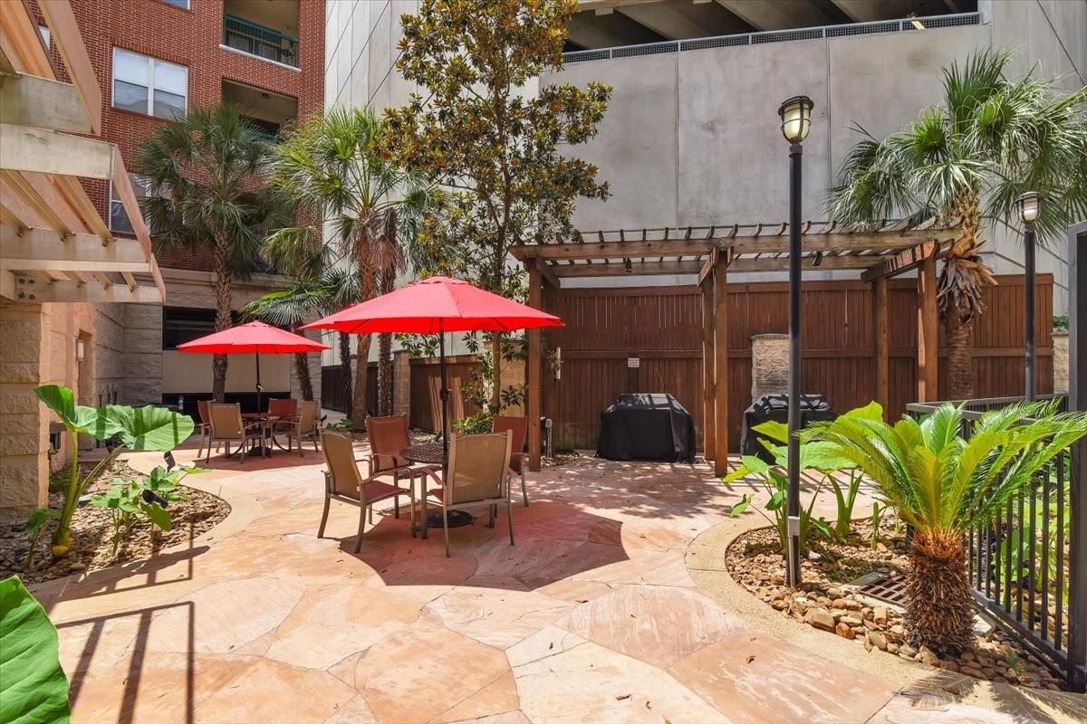 300 St Joseph Parkway # 309