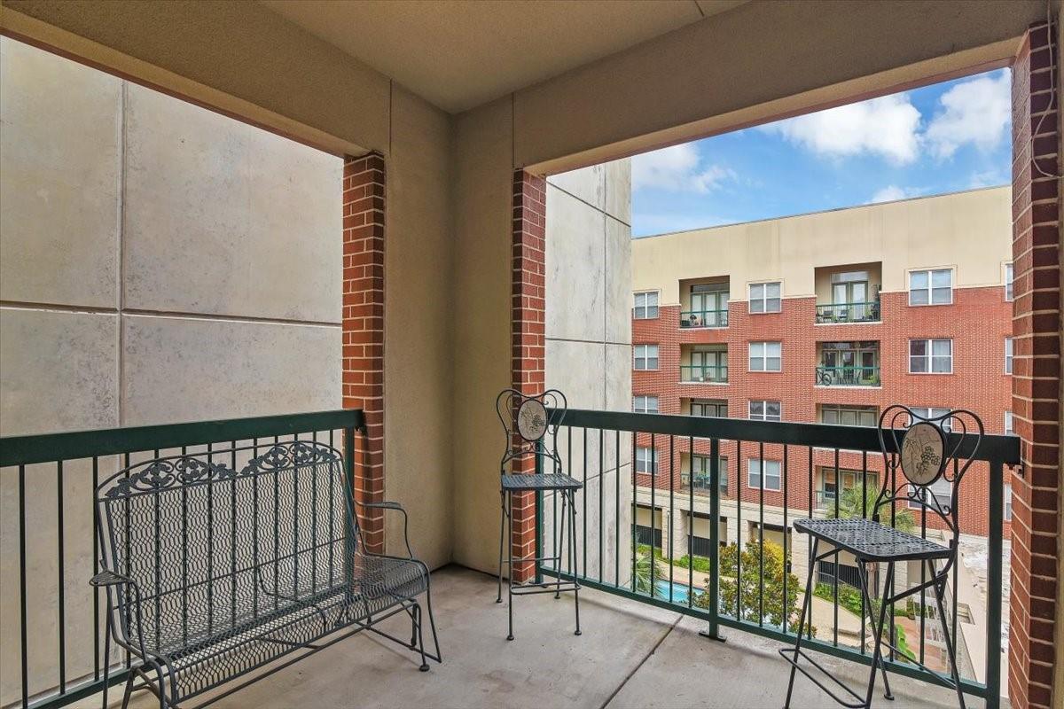 300 St Joseph Parkway # 309