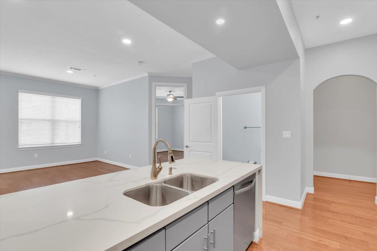 300 St Joseph Parkway # 309