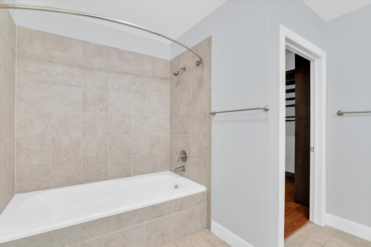 300 St Joseph Parkway # 309