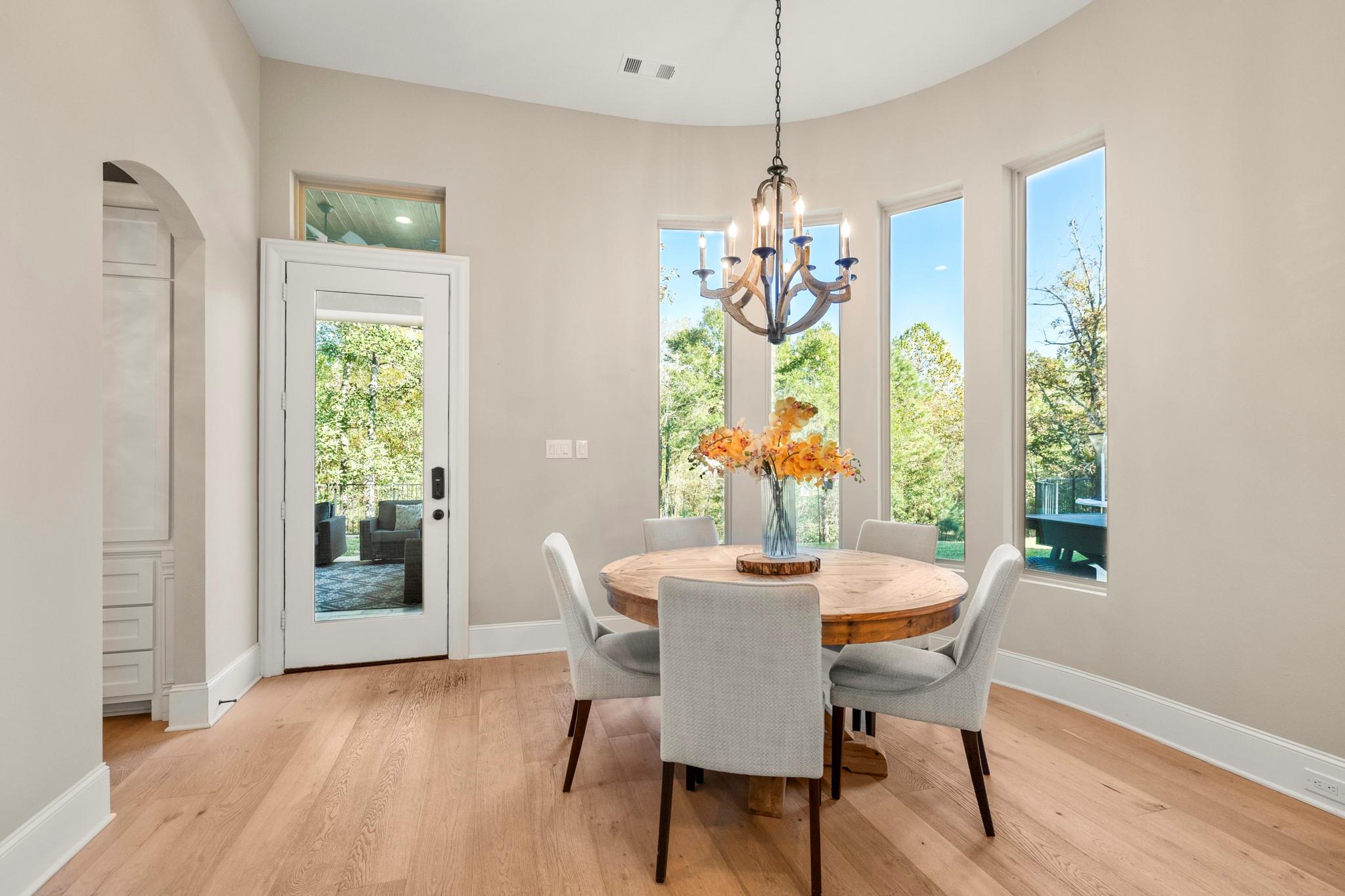 6146 Waltons Point S