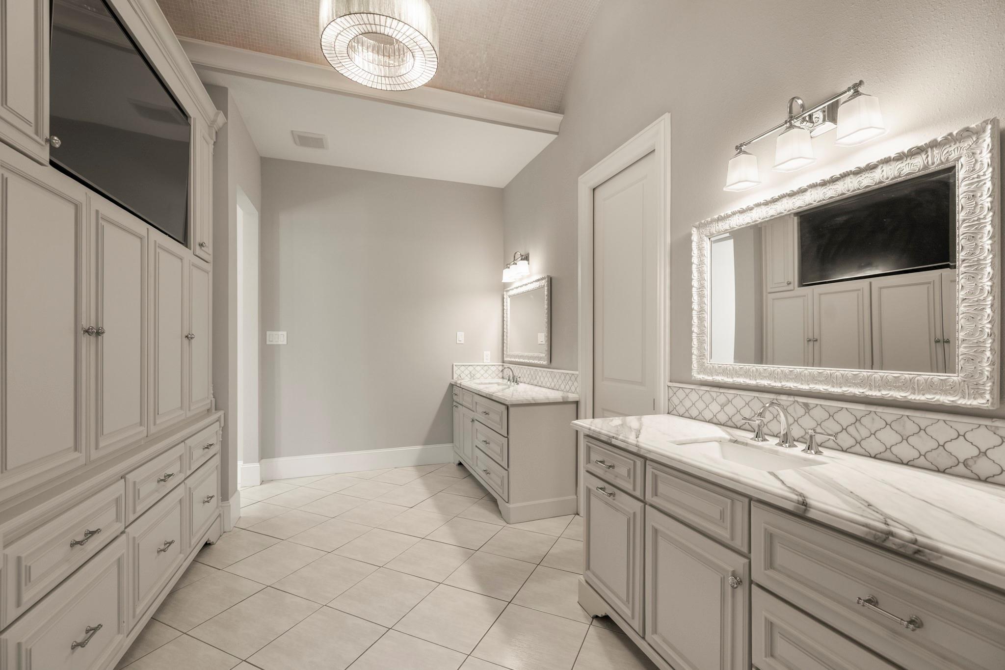 6146 Waltons Point S