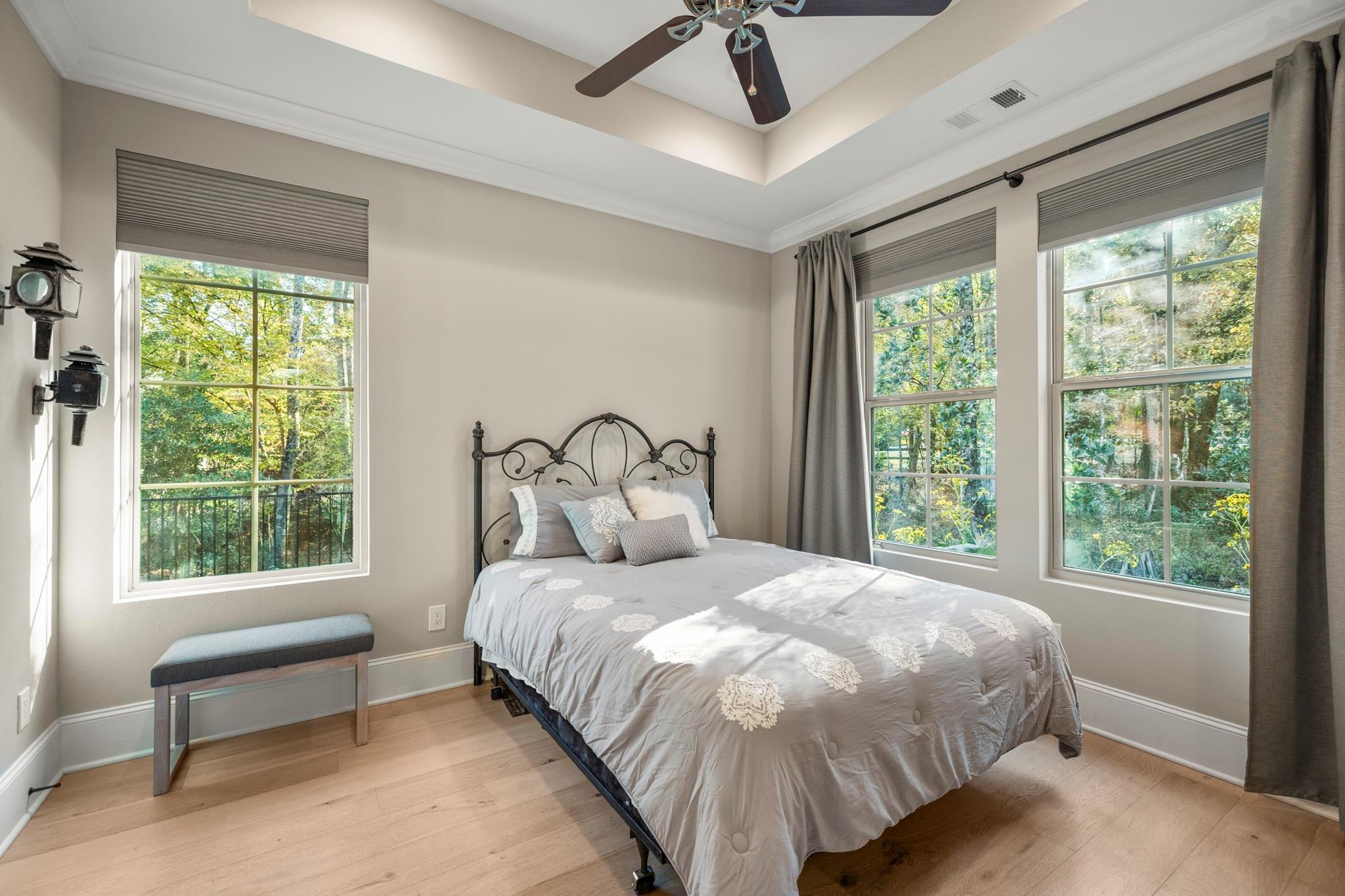 6146 Waltons Point S