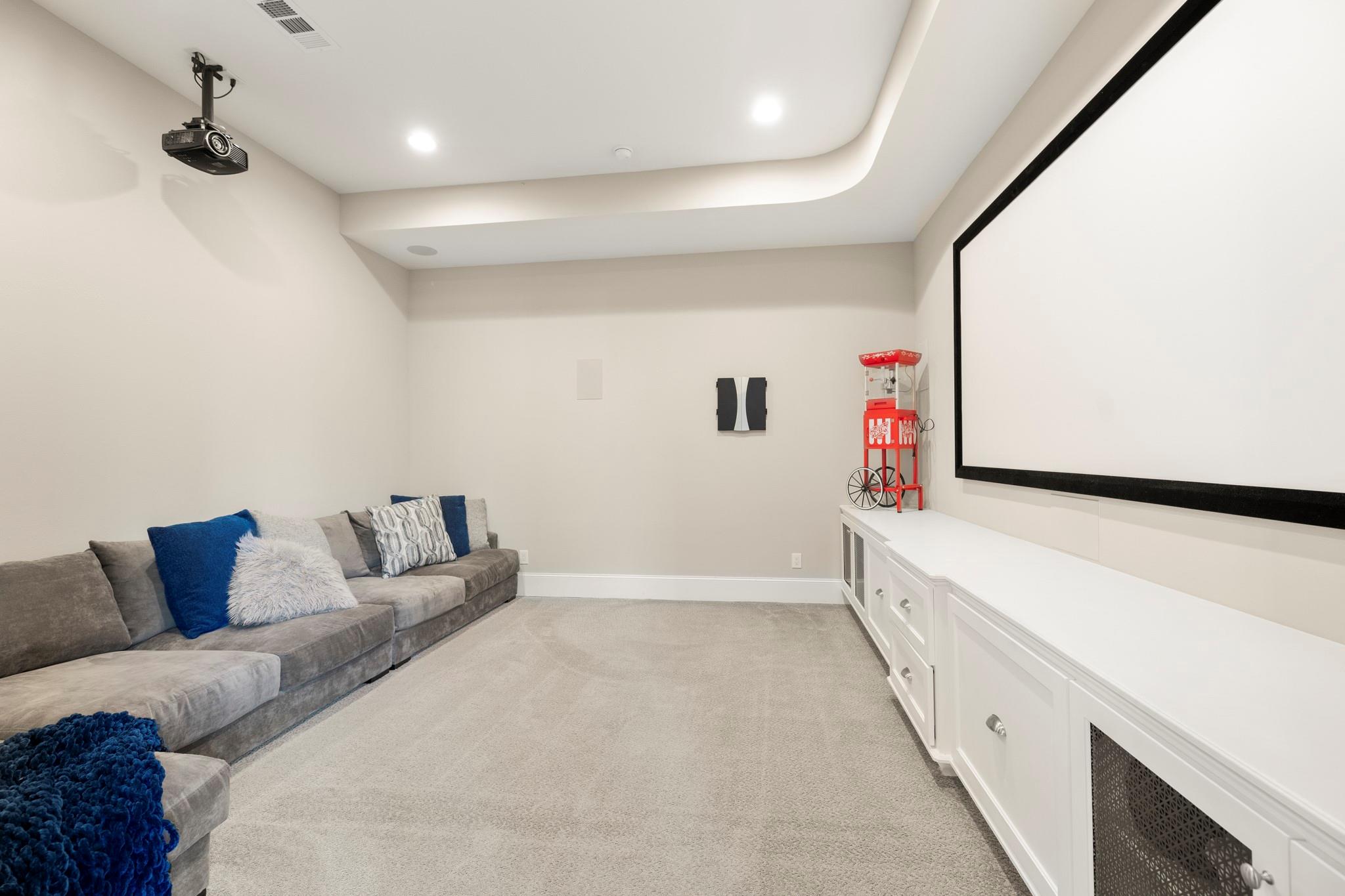 6146 Waltons Point S