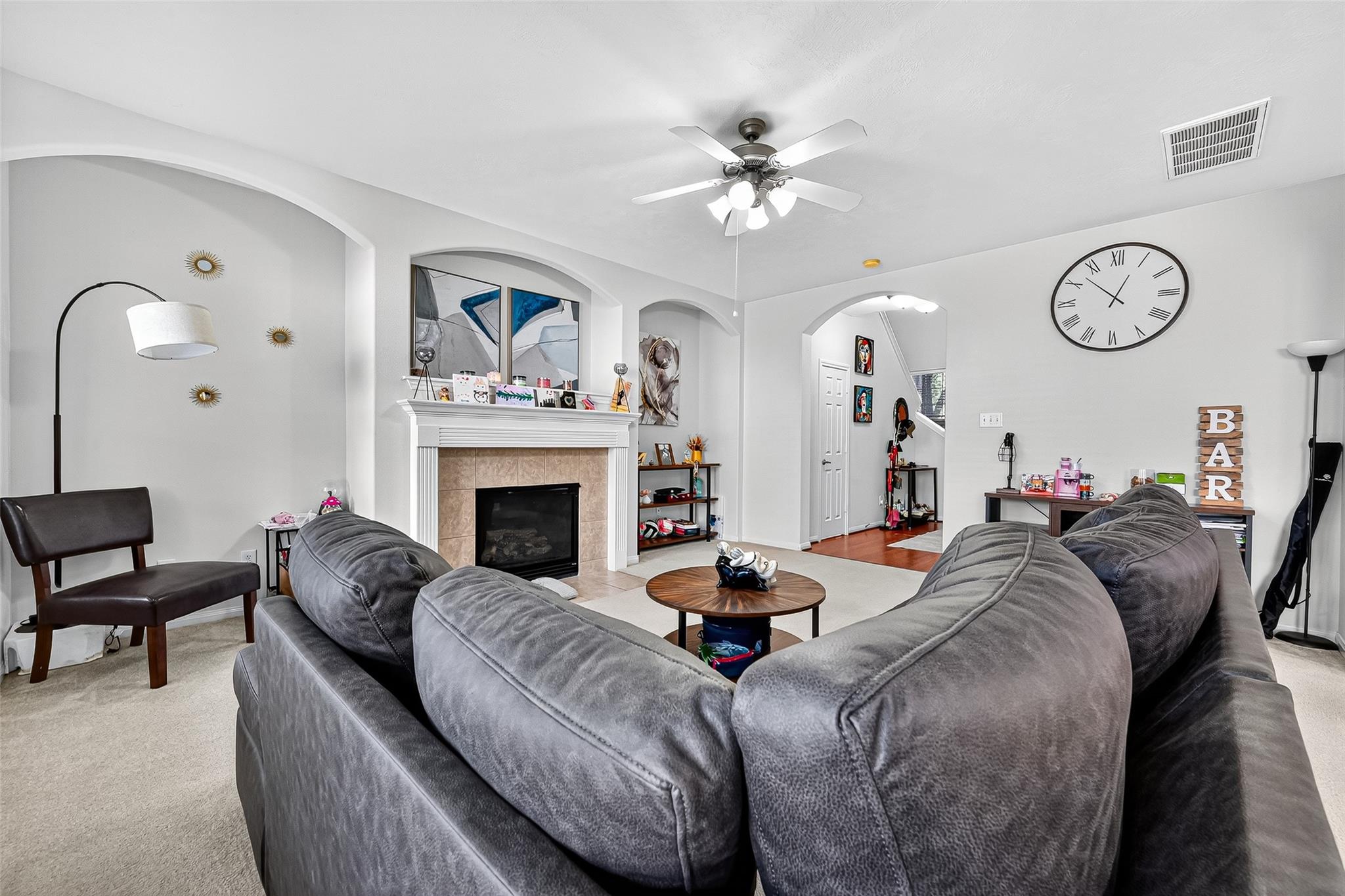 34 S Burberry Park Circle