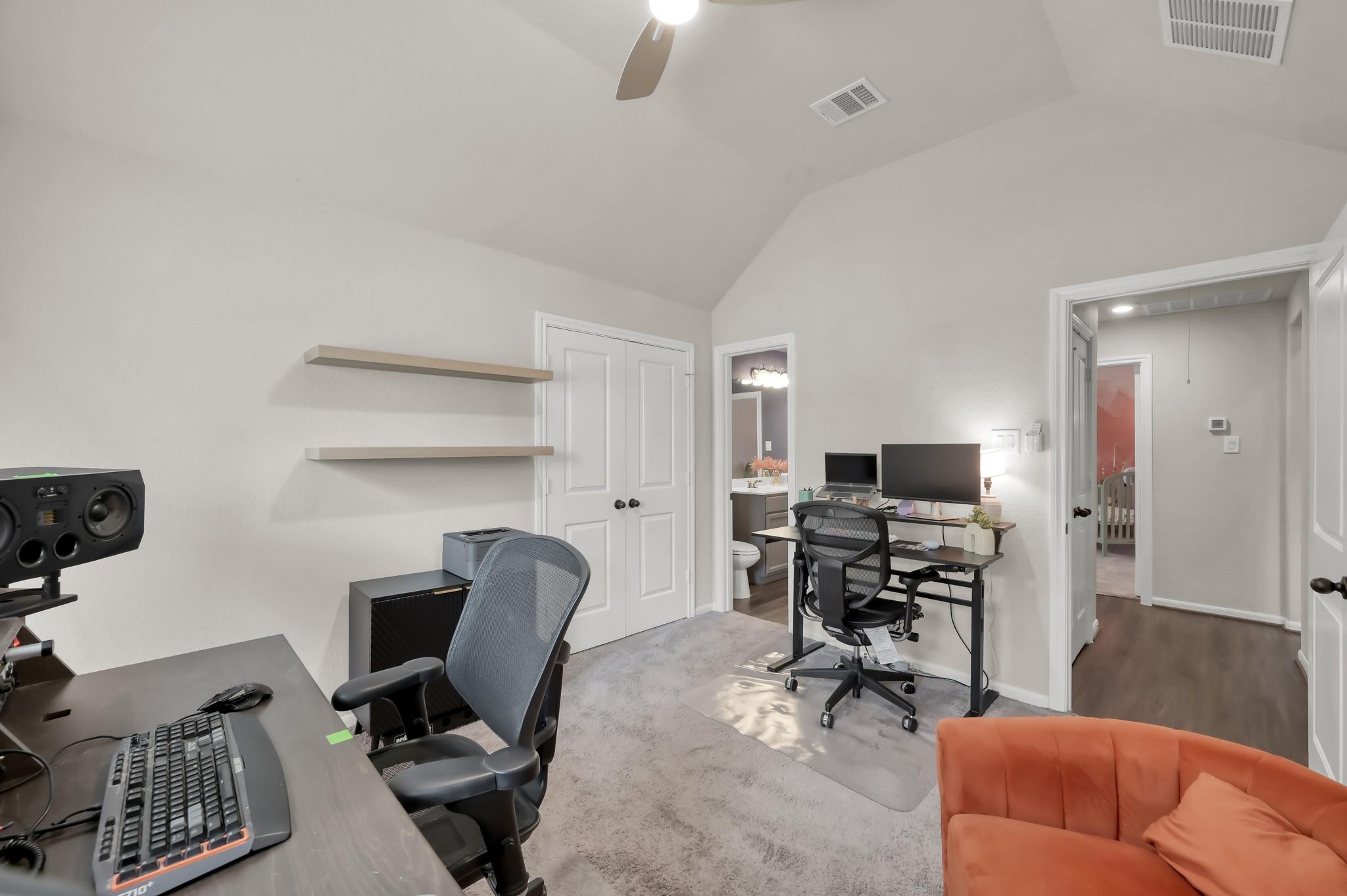 17479 Farm Pasture Trail