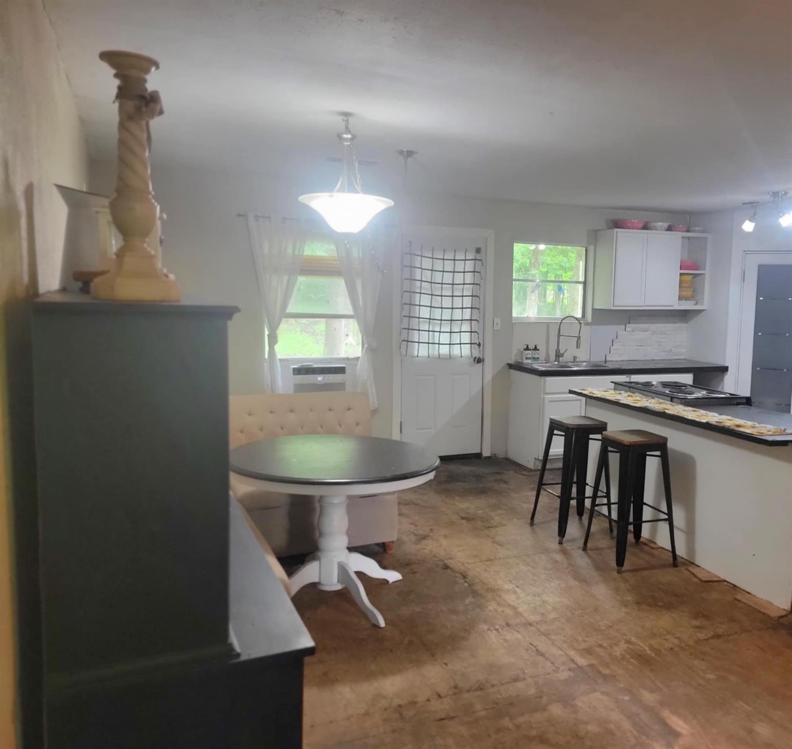 361 N Country Place Lane