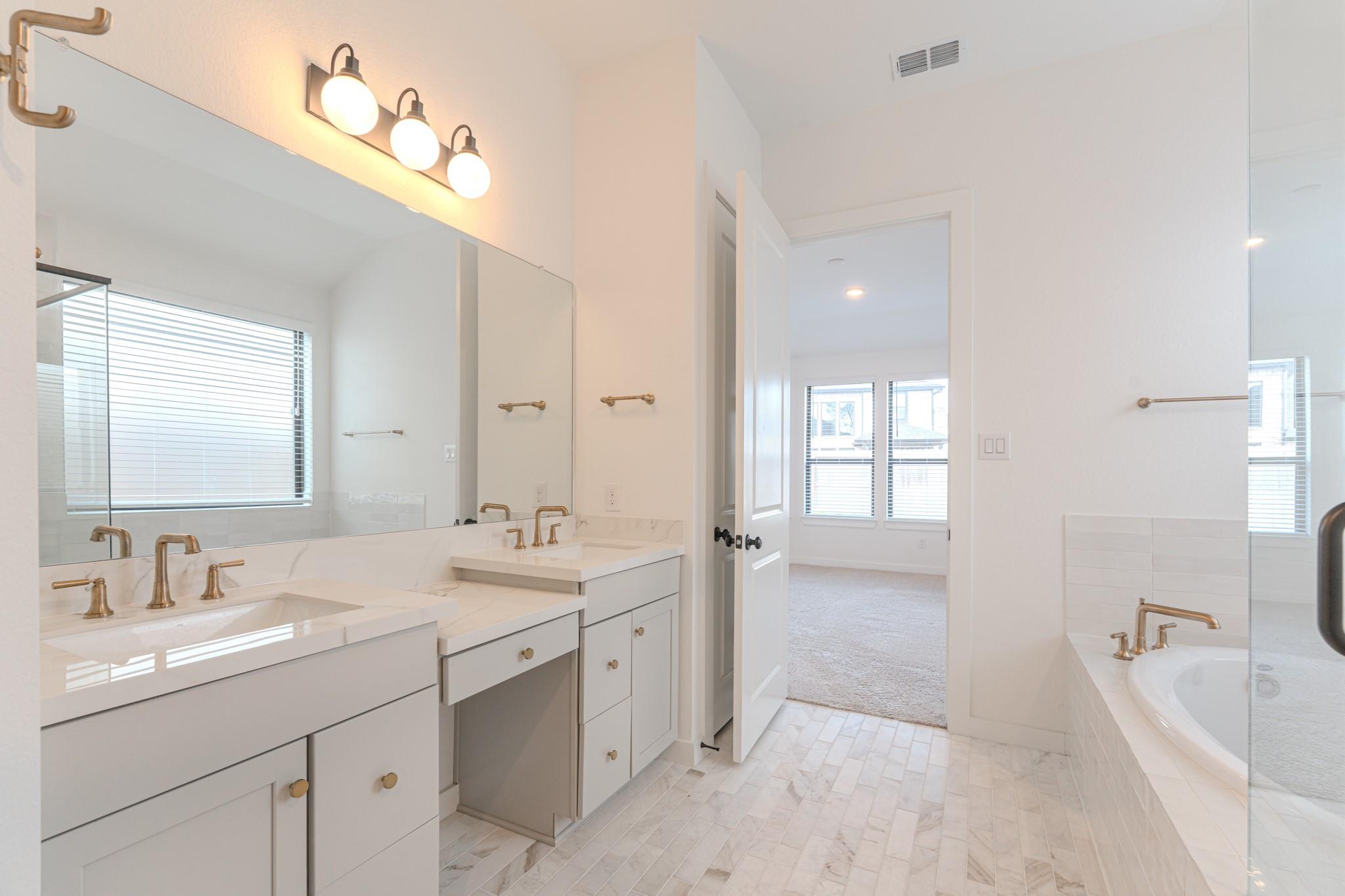 21722 Ellsworth Garden Lane