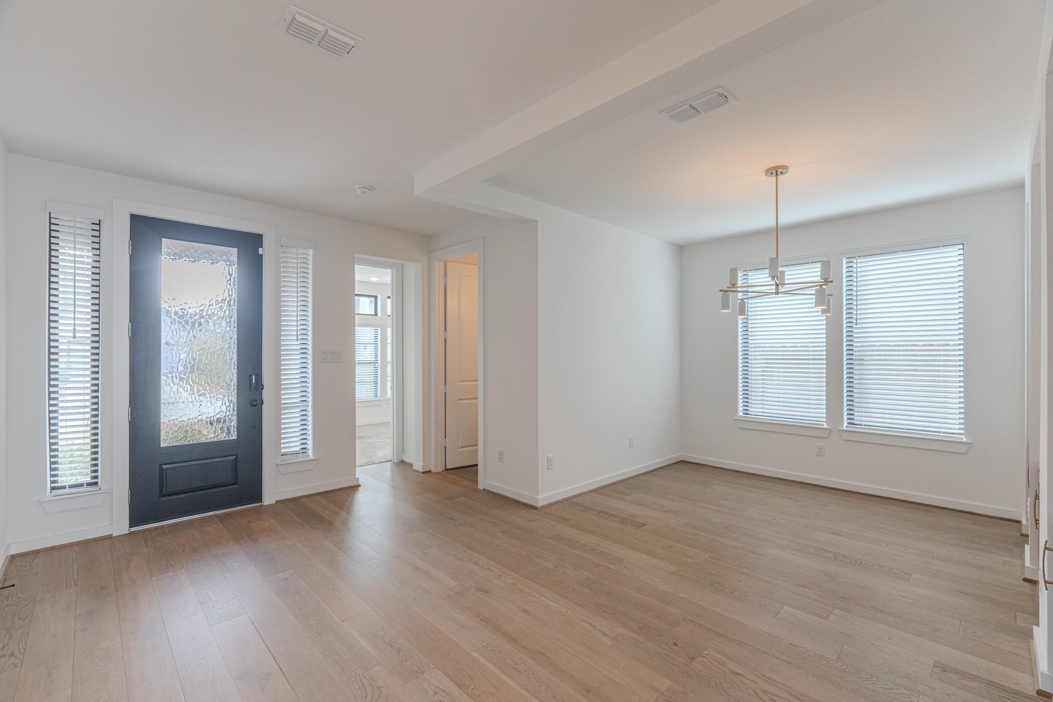 21722 Ellsworth Garden Lane