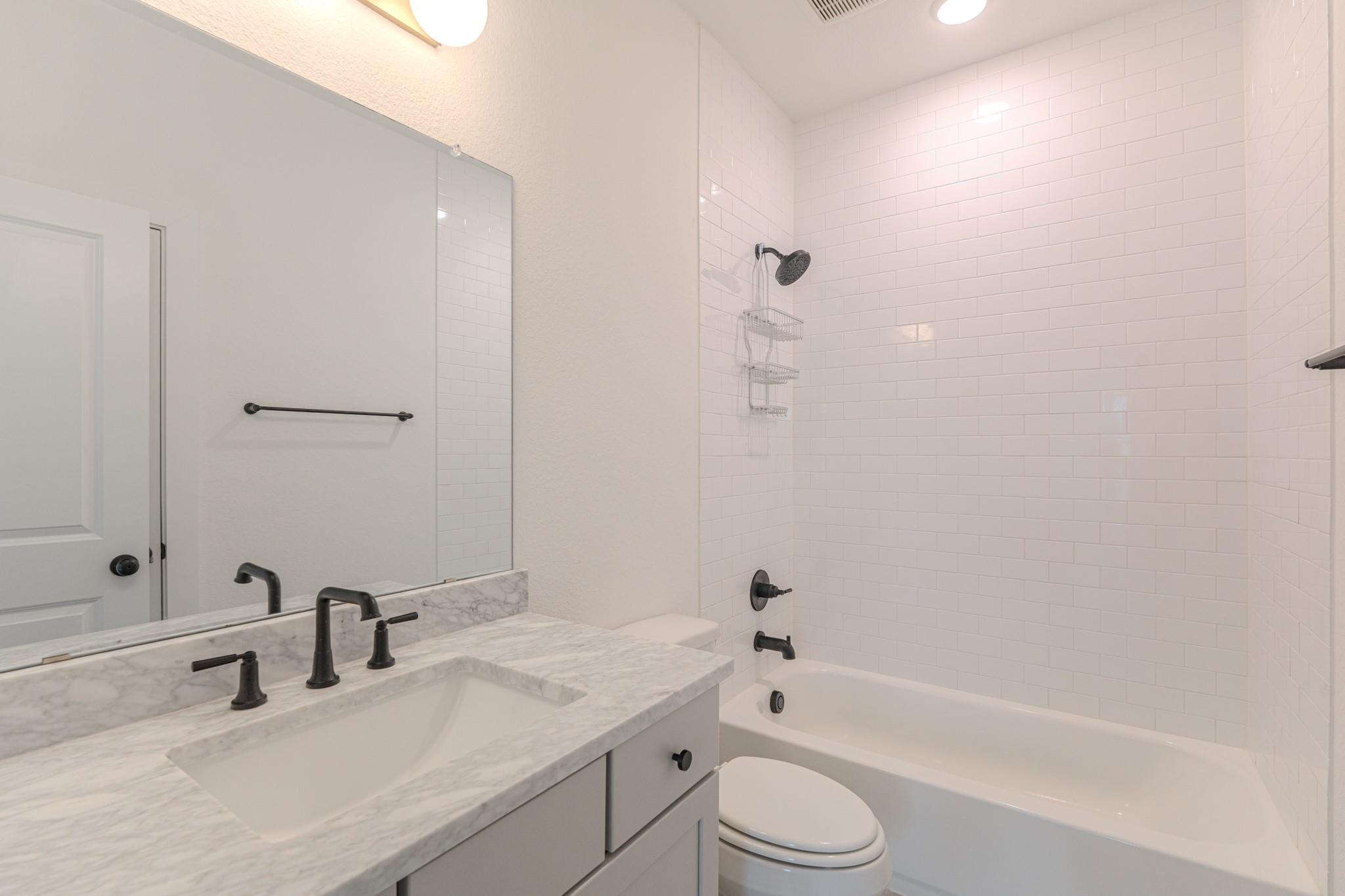 21722 Ellsworth Garden Lane