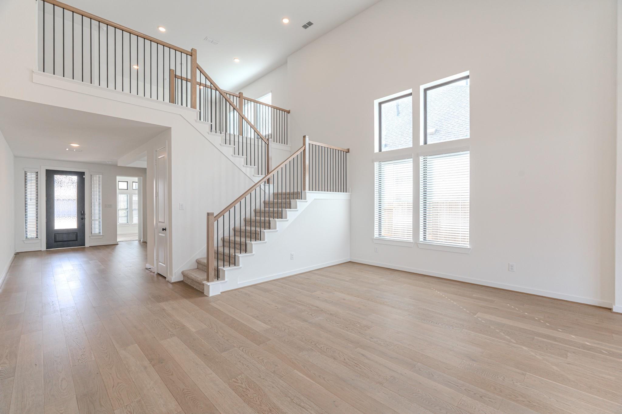 21722 Ellsworth Garden Lane