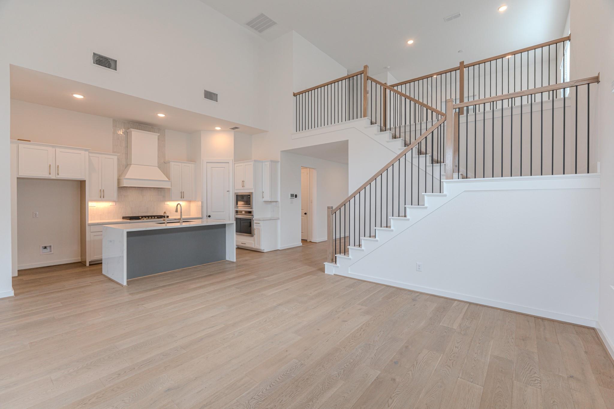 21722 Ellsworth Garden Lane