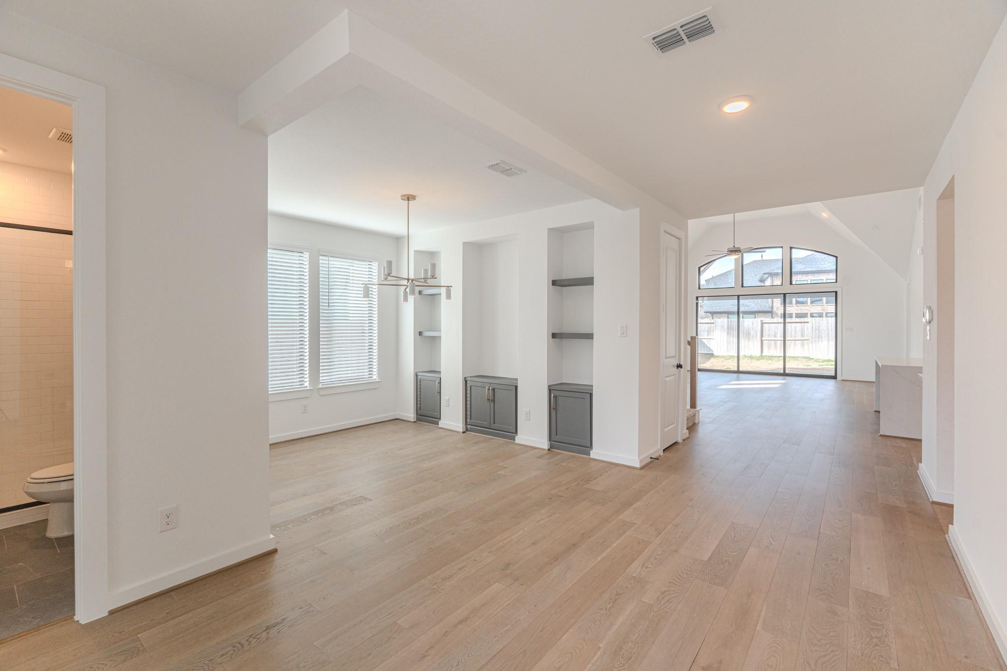 21722 Ellsworth Garden Lane