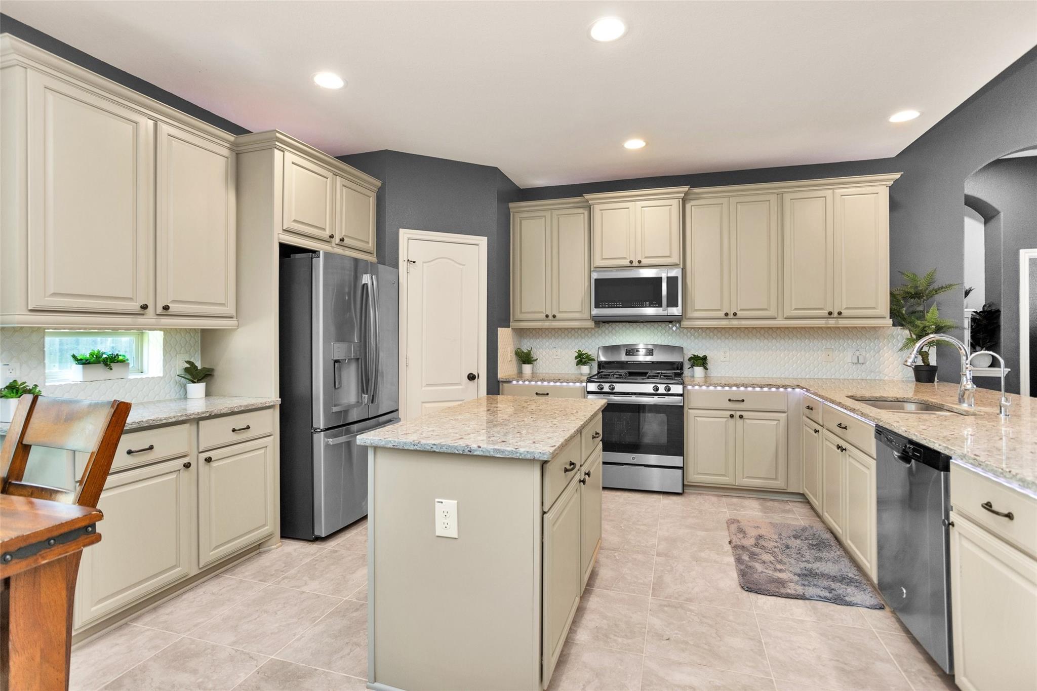 150 Kinnerly Peak Place